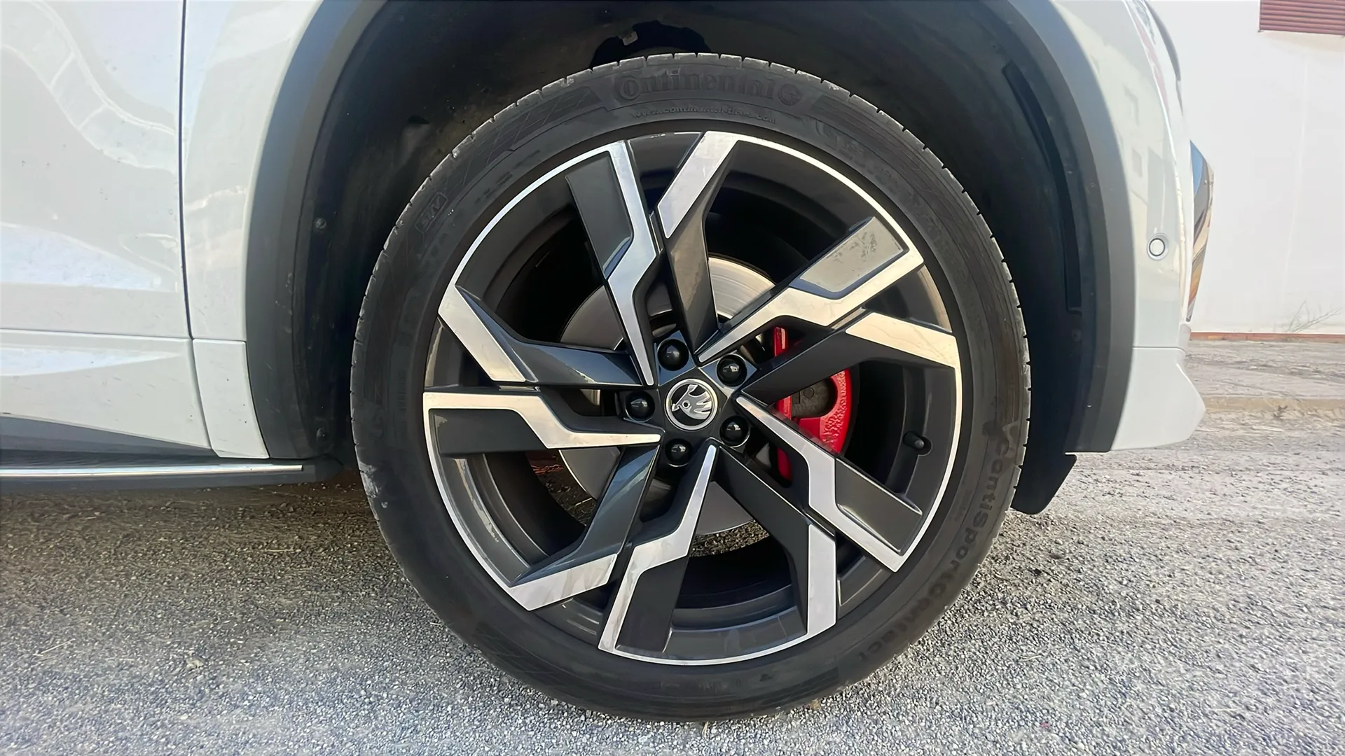 Škoda Kodiaq 2.0 TSI DSG RS - foto 17