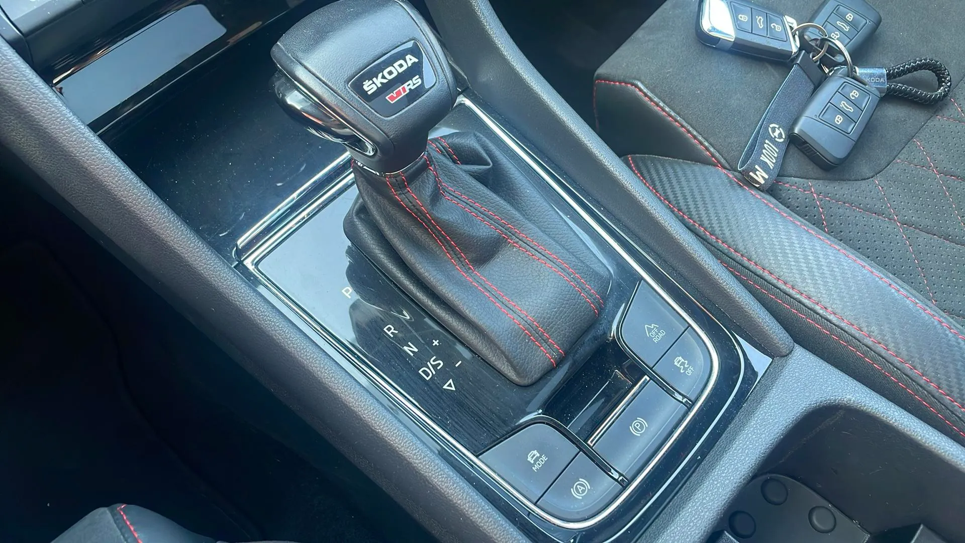 Škoda Kodiaq 2.0 TSI DSG RS - foto 21