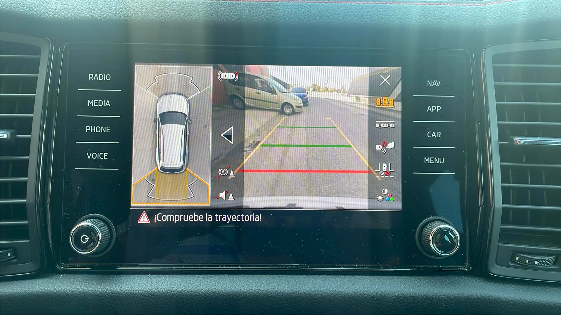 Škoda Kodiaq 2.0 TSI DSG RS - foto 27