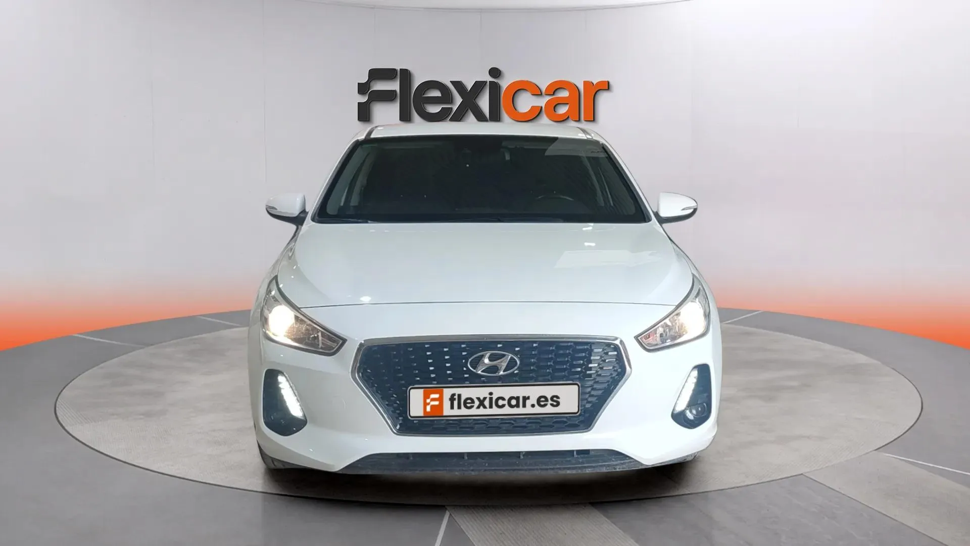 Hyundai i30 1.6 CRDi Klass LE - foto 2