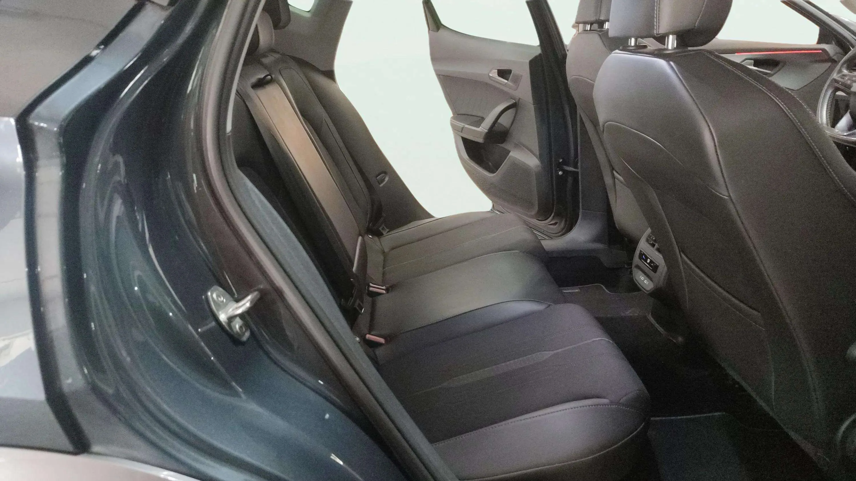Cupra Formentor 1.5 TSI - foto 12