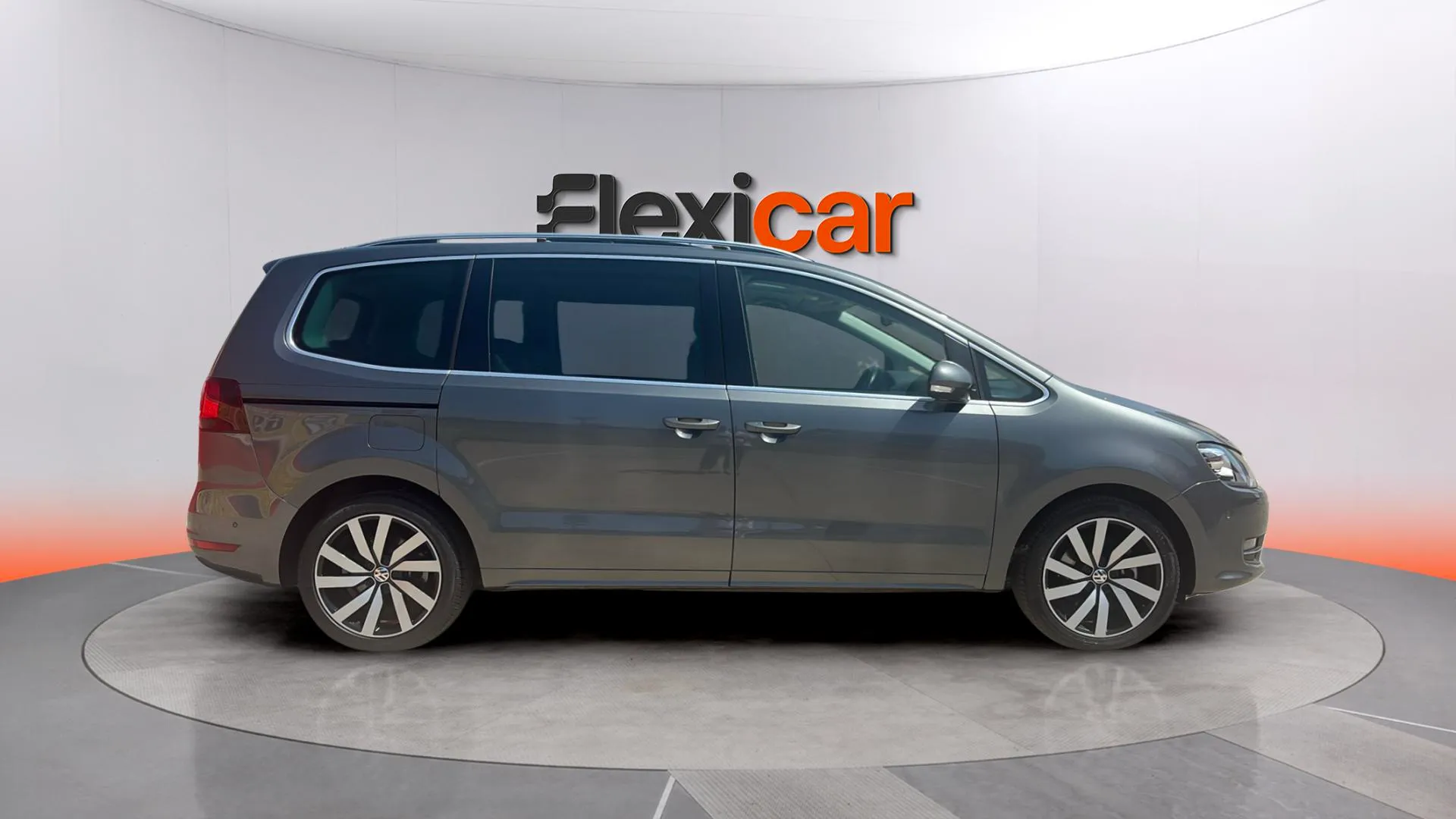 Volkswagen Sharan 1 Million 1.4 TSI DSG - foto 8