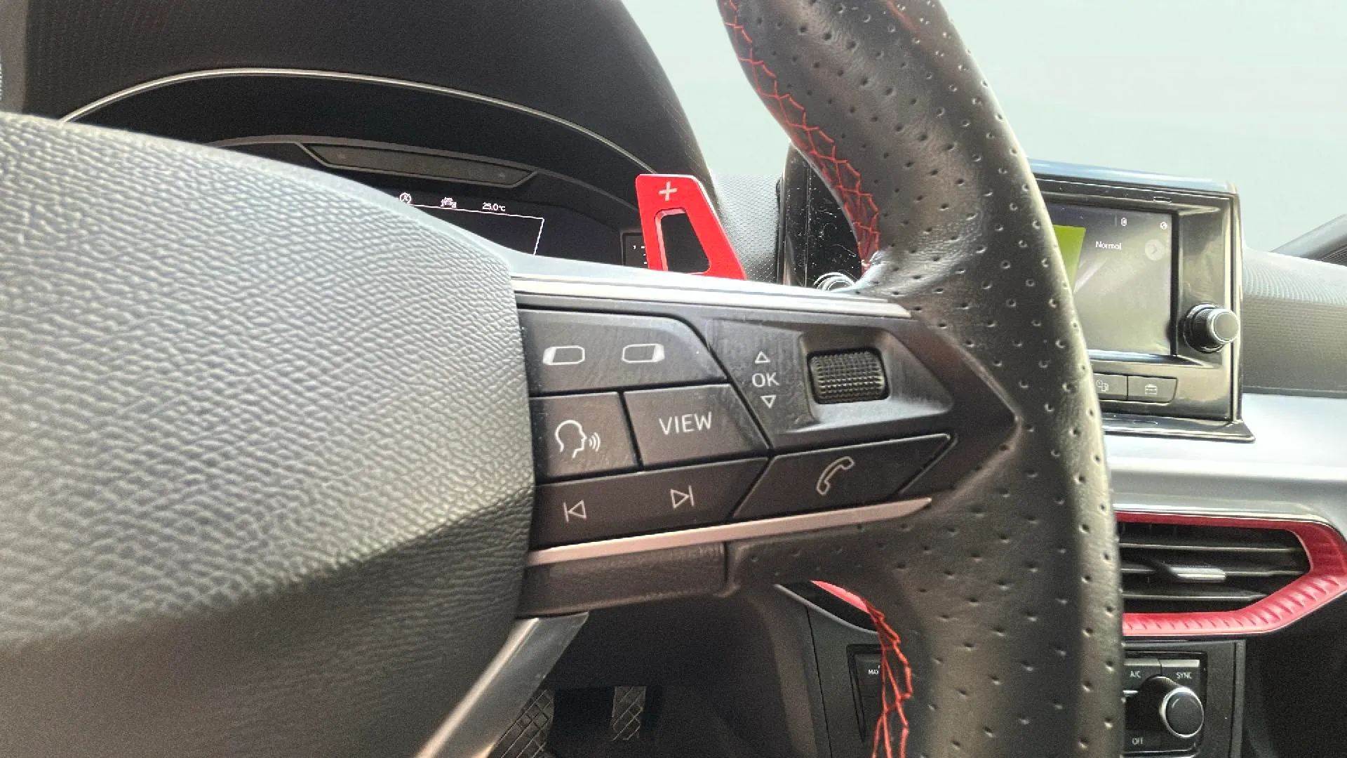 SEAT Ibiza 1.5 TSI DSG FR - foto 11
