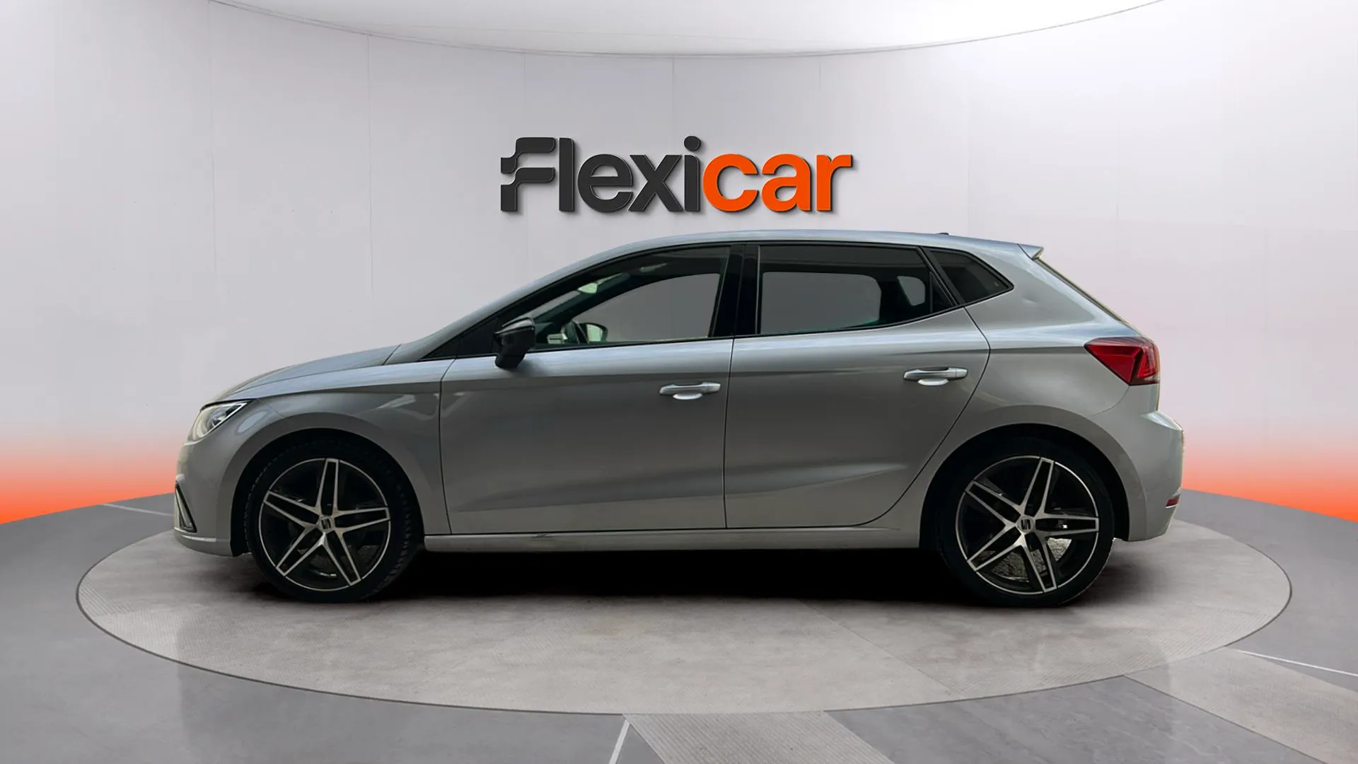 SEAT Ibiza 1.5 TSI DSG FR - foto 5