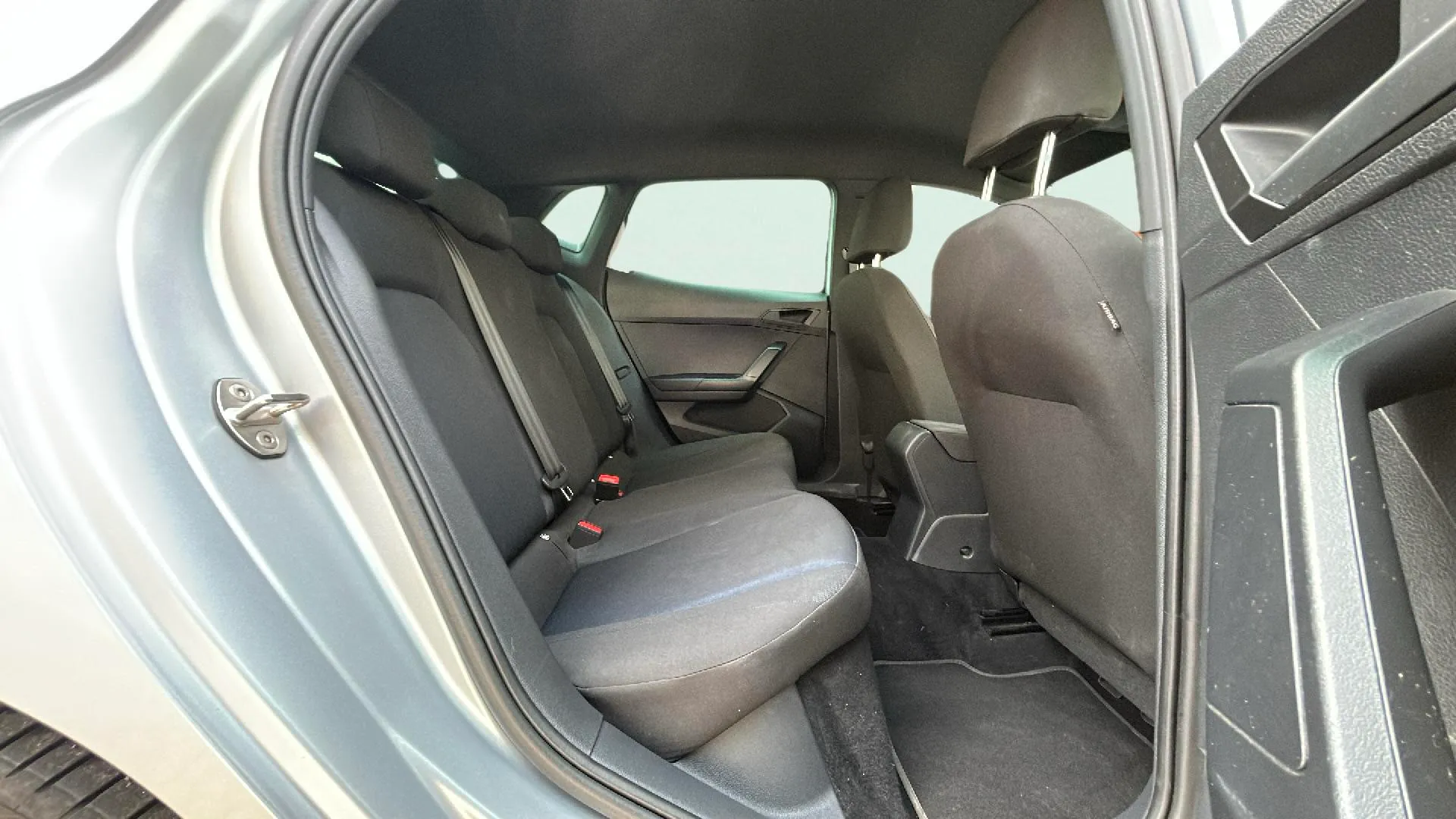 SEAT Ibiza 1.5 TSI DSG FR - foto 16