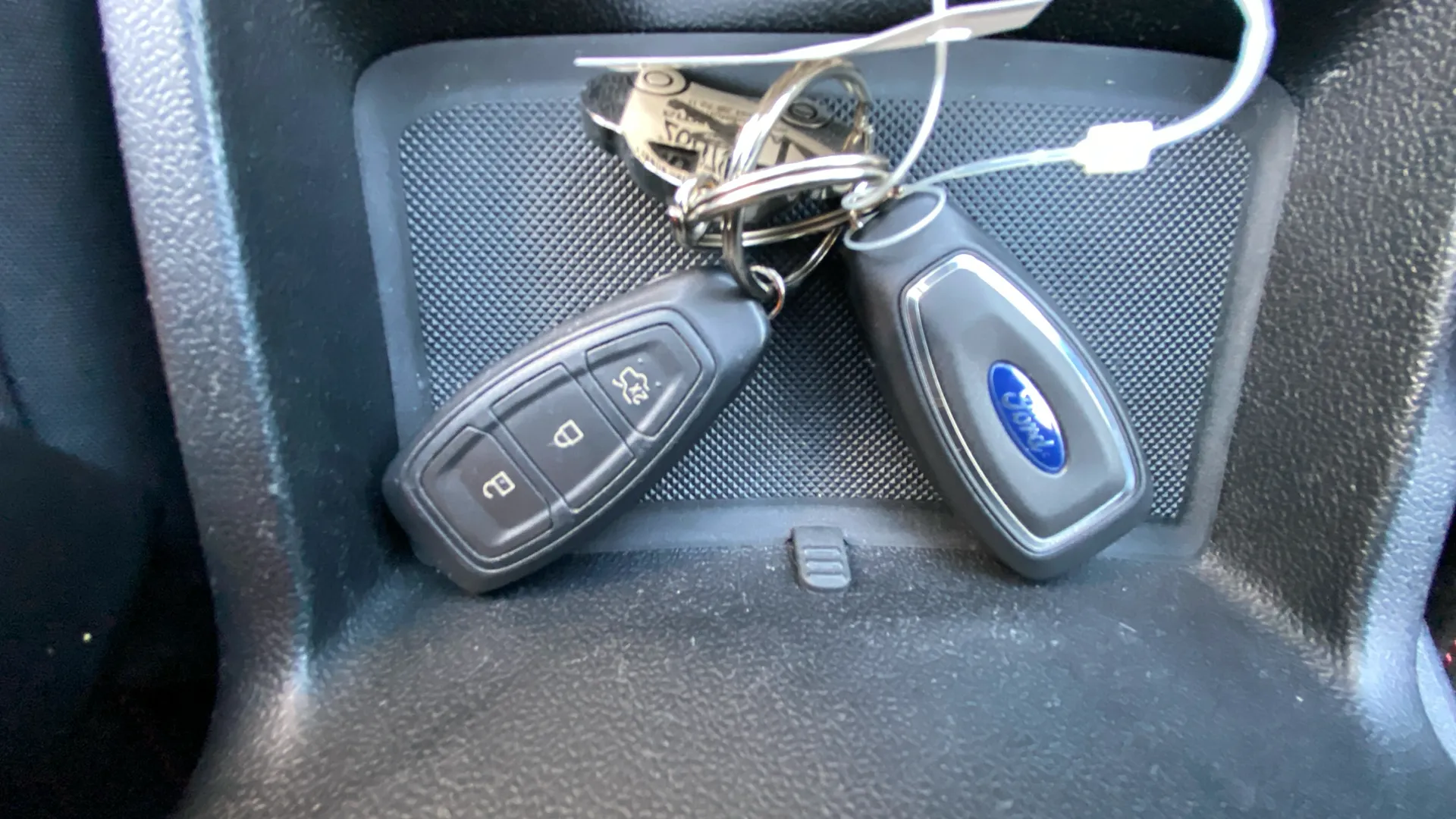 Ford Focus 1.5 EcoBlue ST-Line - foto 21