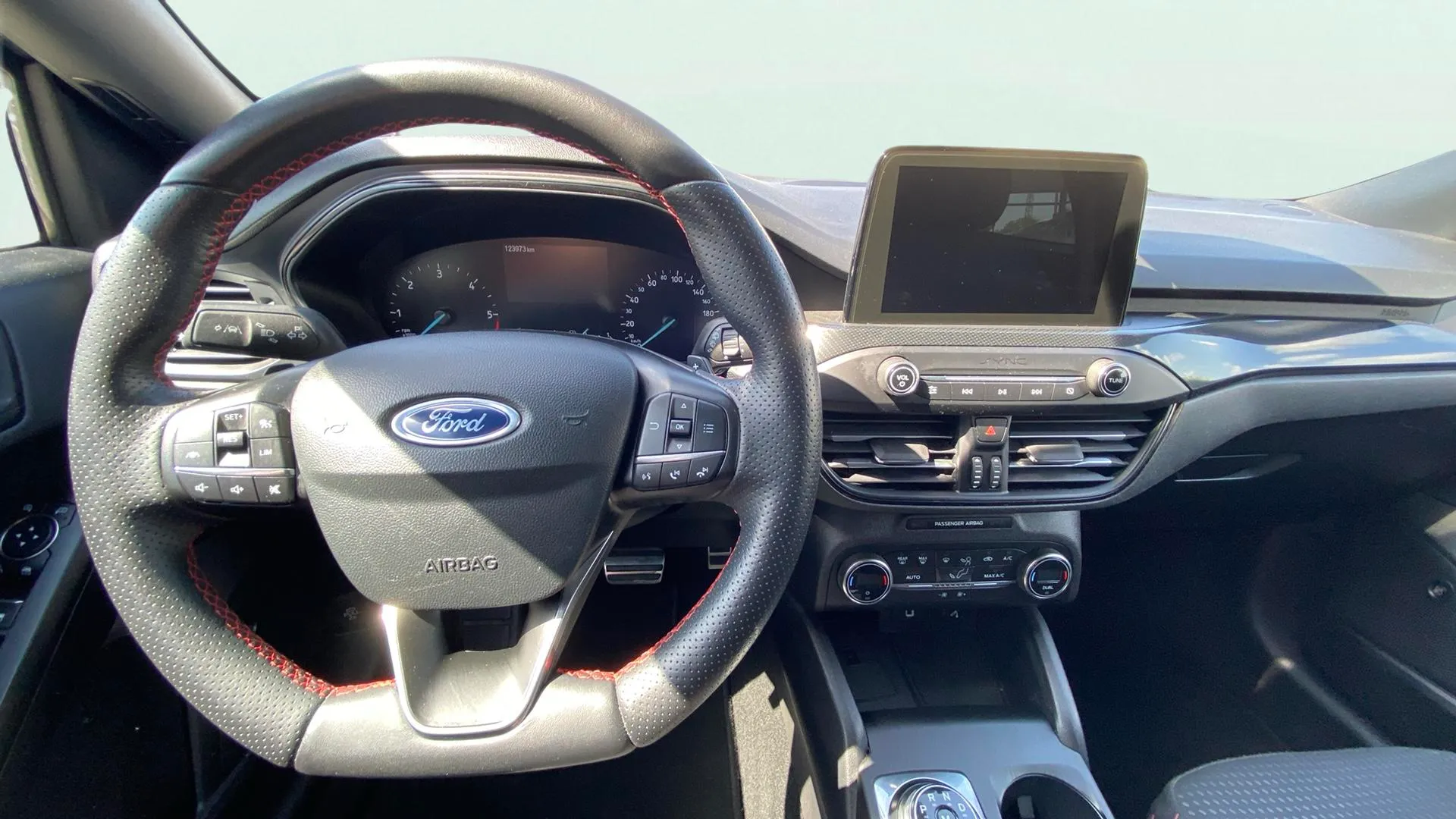 Ford Focus 1.5 EcoBlue ST-Line - foto 15