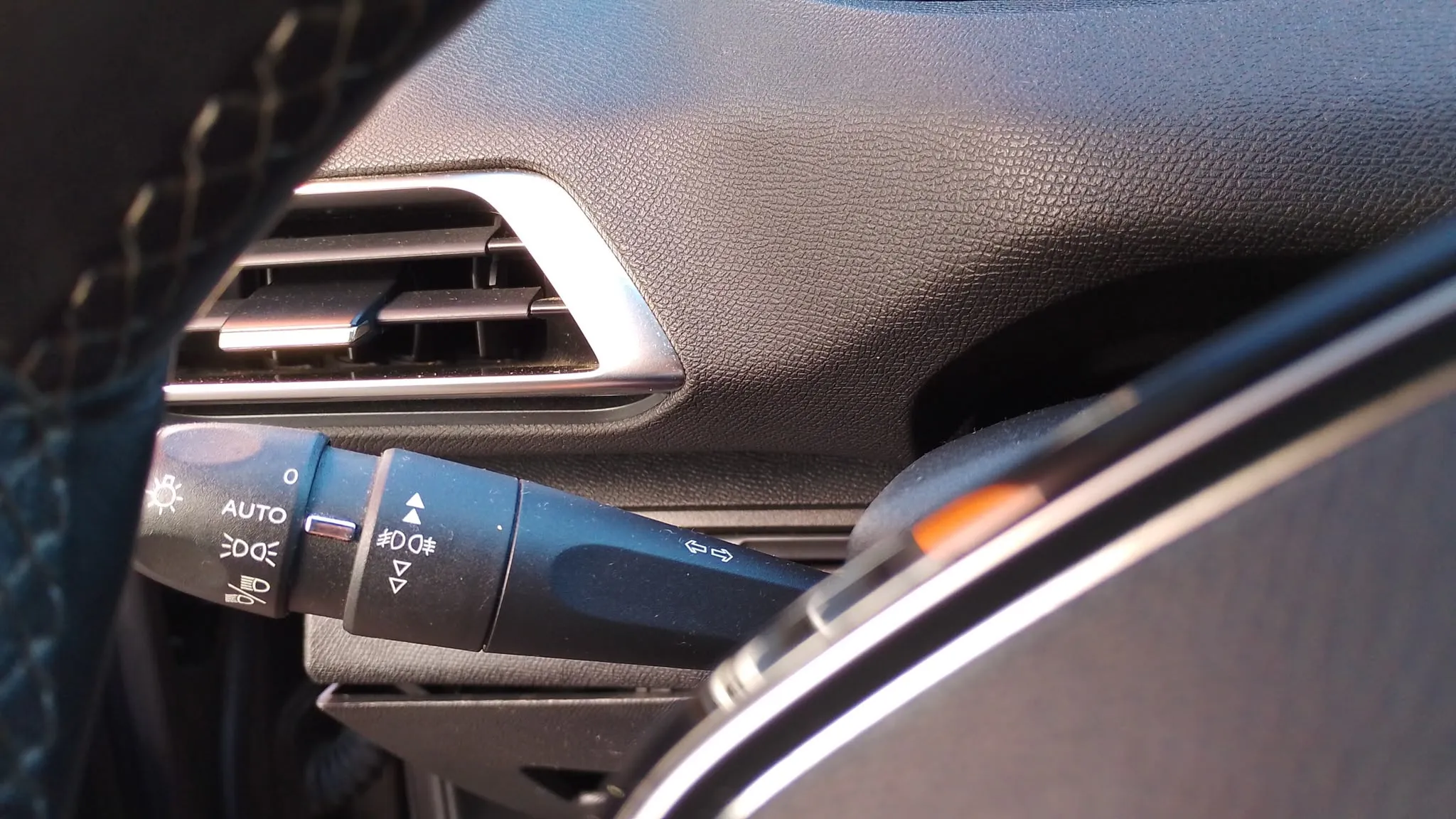 Peugeot 5008 Allure 1.2L PureTech - foto 15