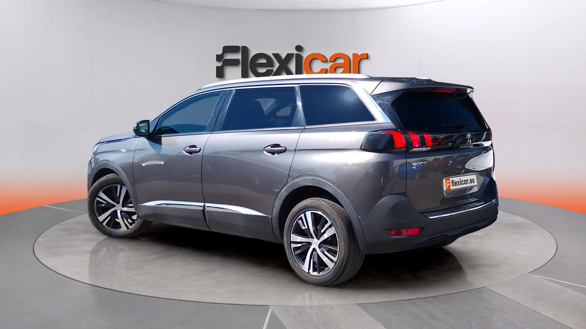 Peugeot 5008 Allure 1.2L PureTech - foto 6