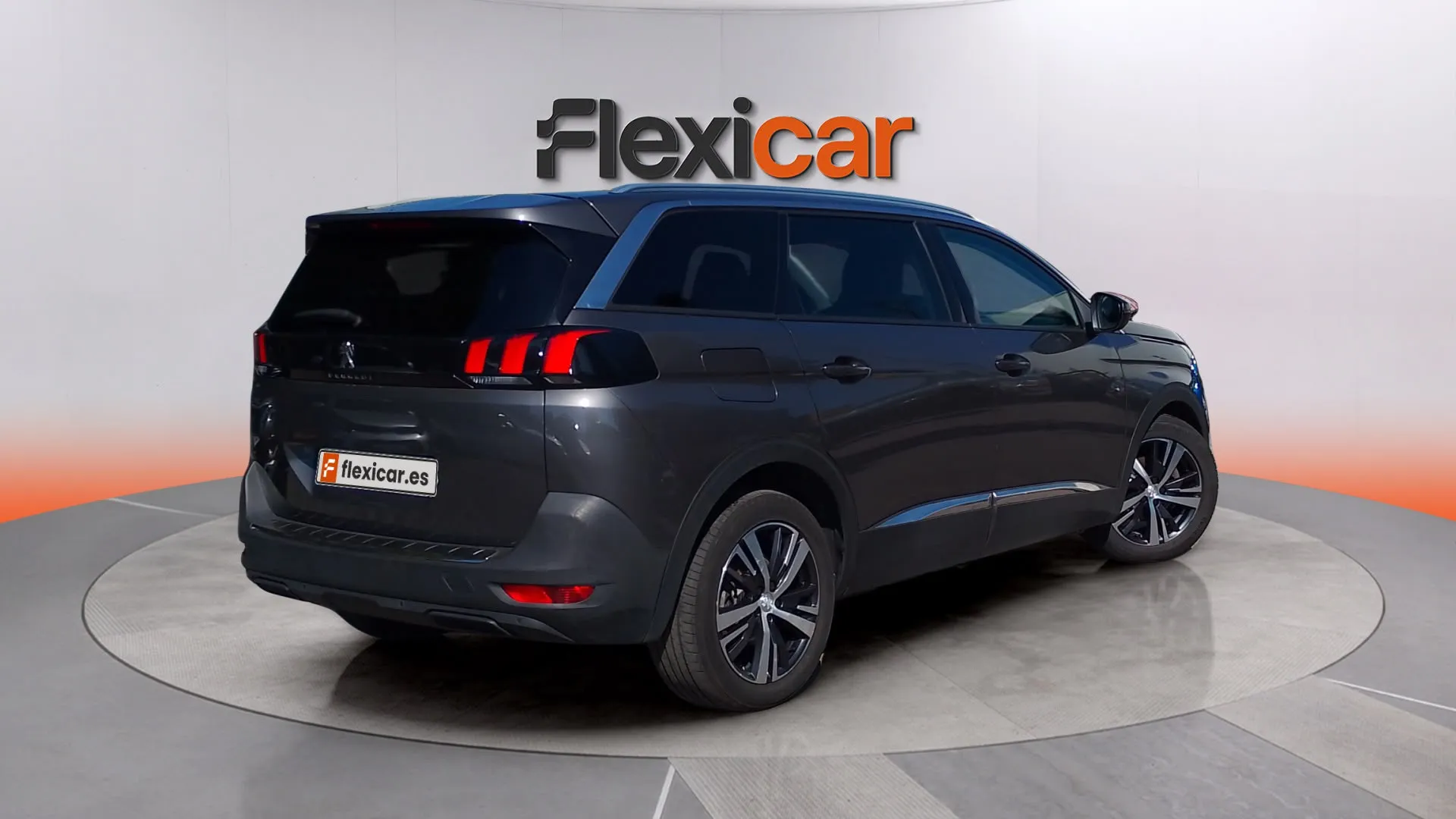 Peugeot 5008 Allure 1.2L PureTech - foto 8
