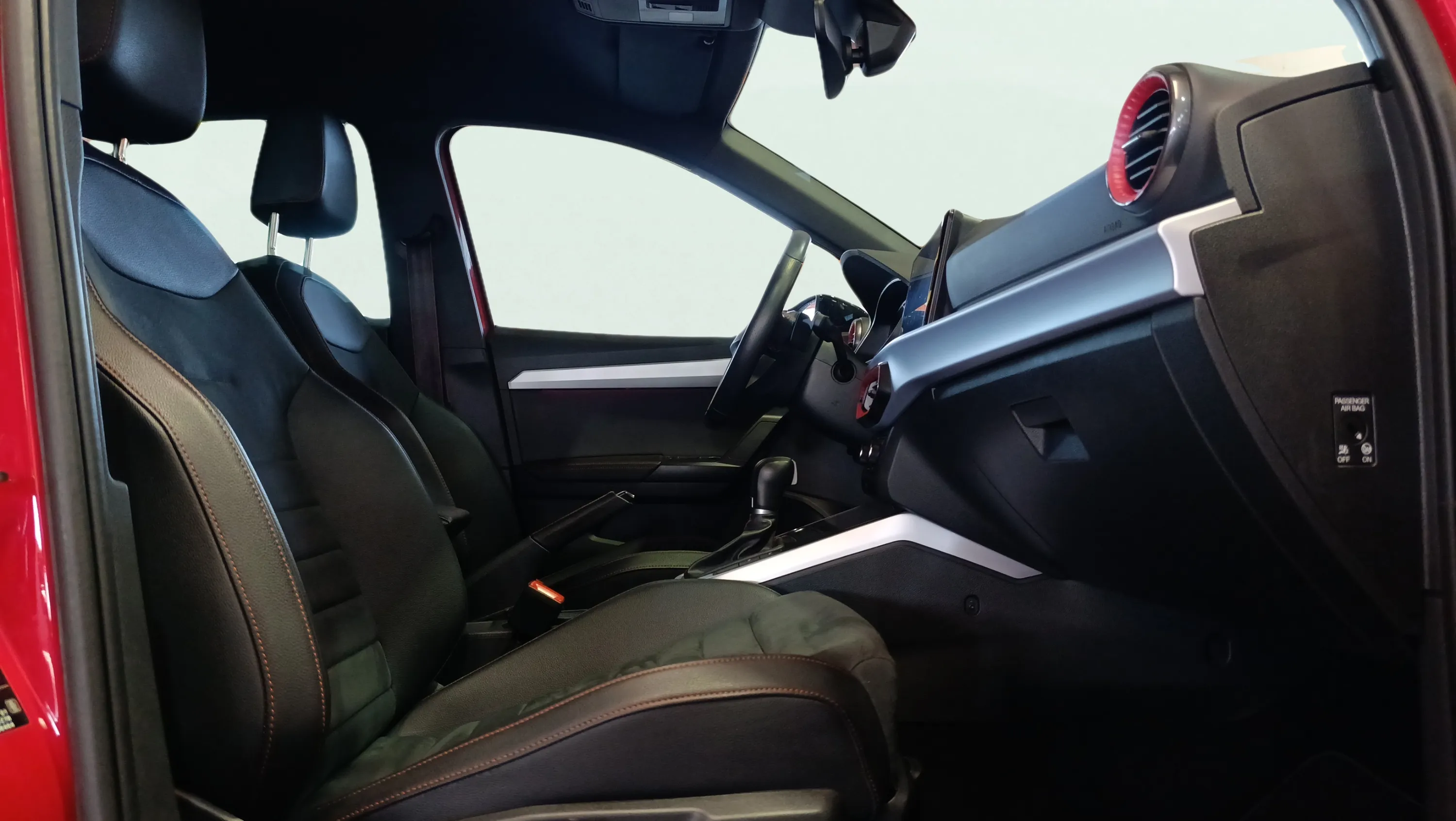 SEAT Arona 1.0 TSI DSG FR - foto 36