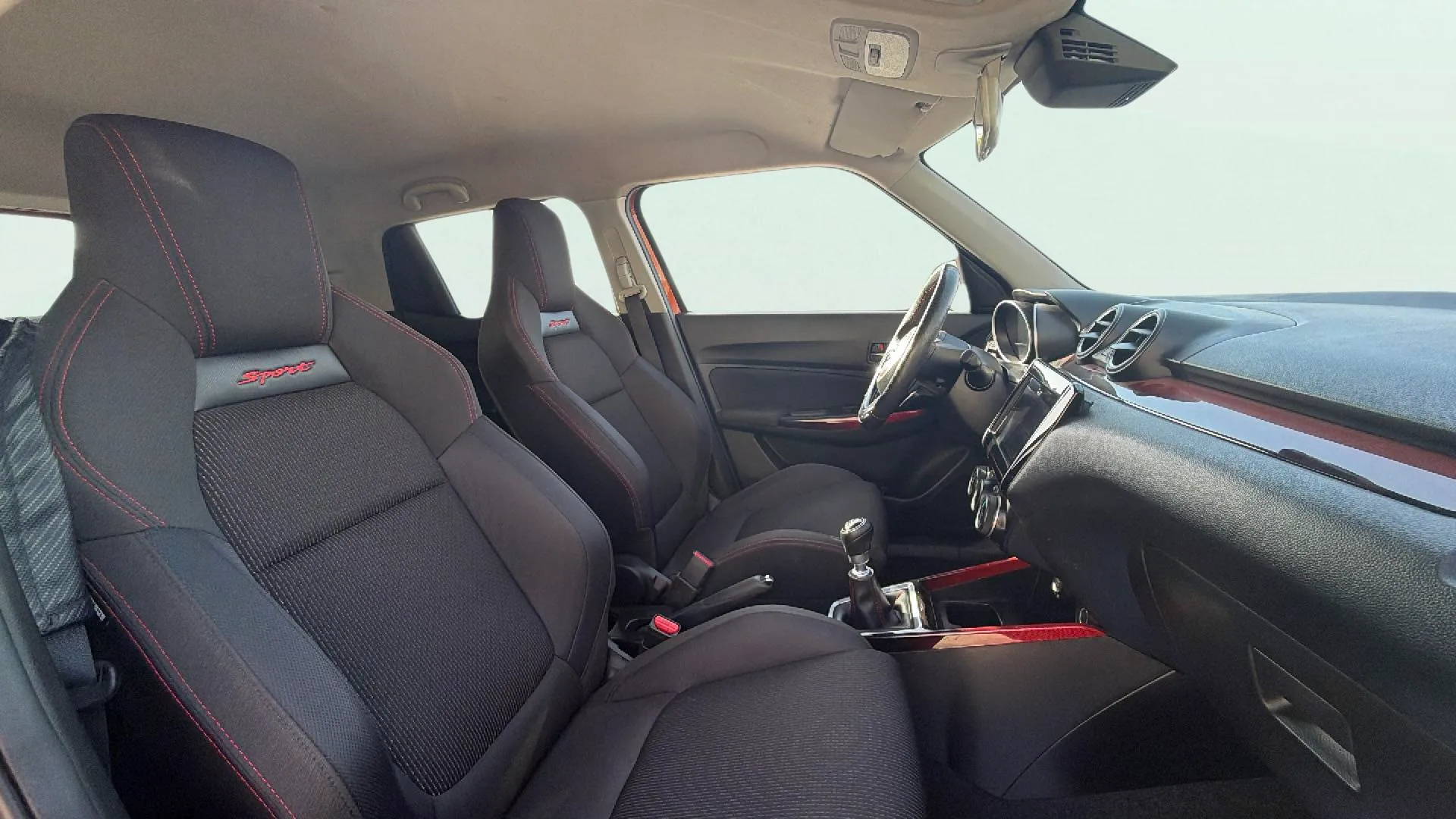 Suzuki Swift 1.4 T Sport Mild Hybrid - foto 11