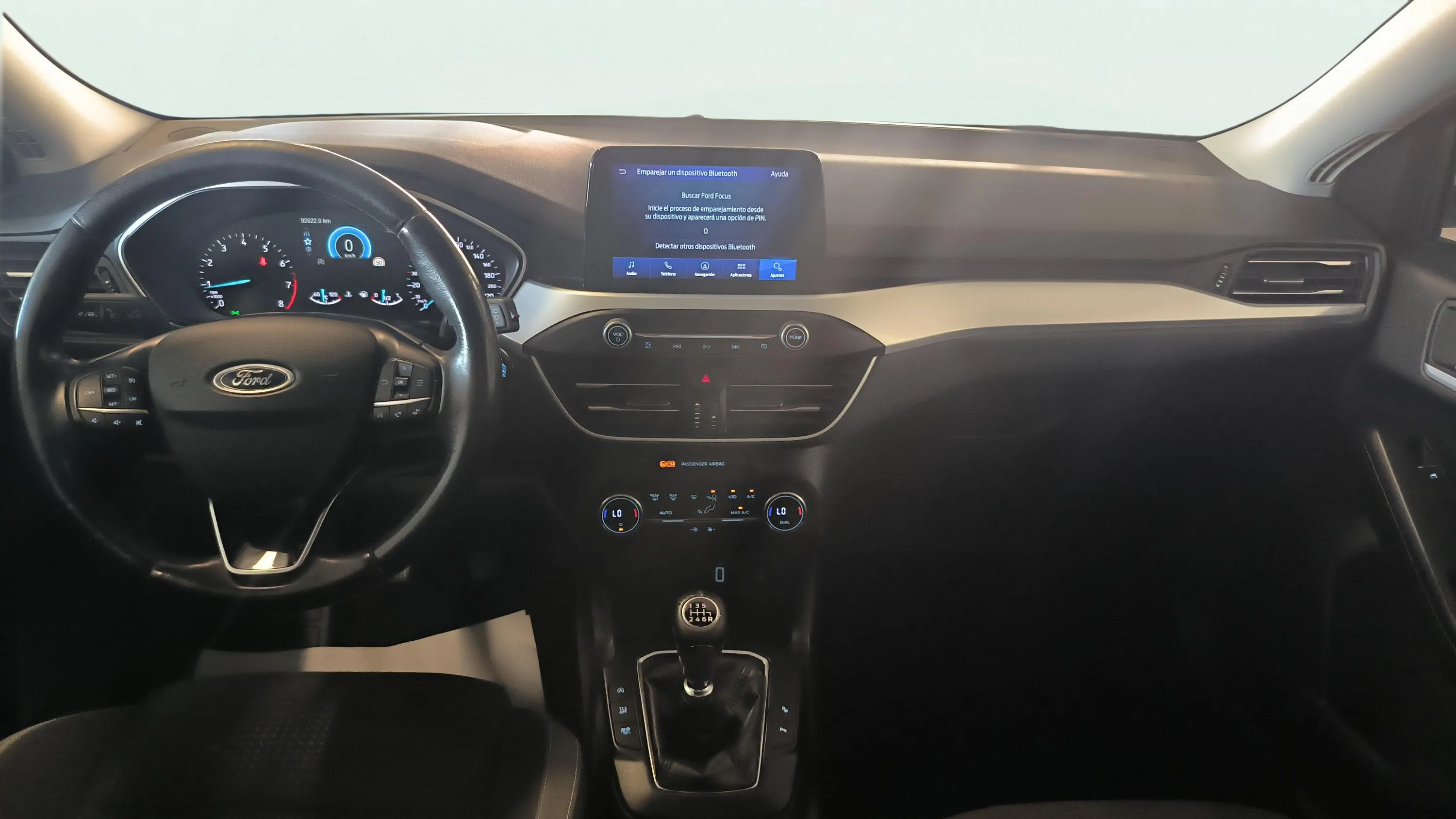 Ford Focus 1.0 EcoBoost Trend Edition - foto 29