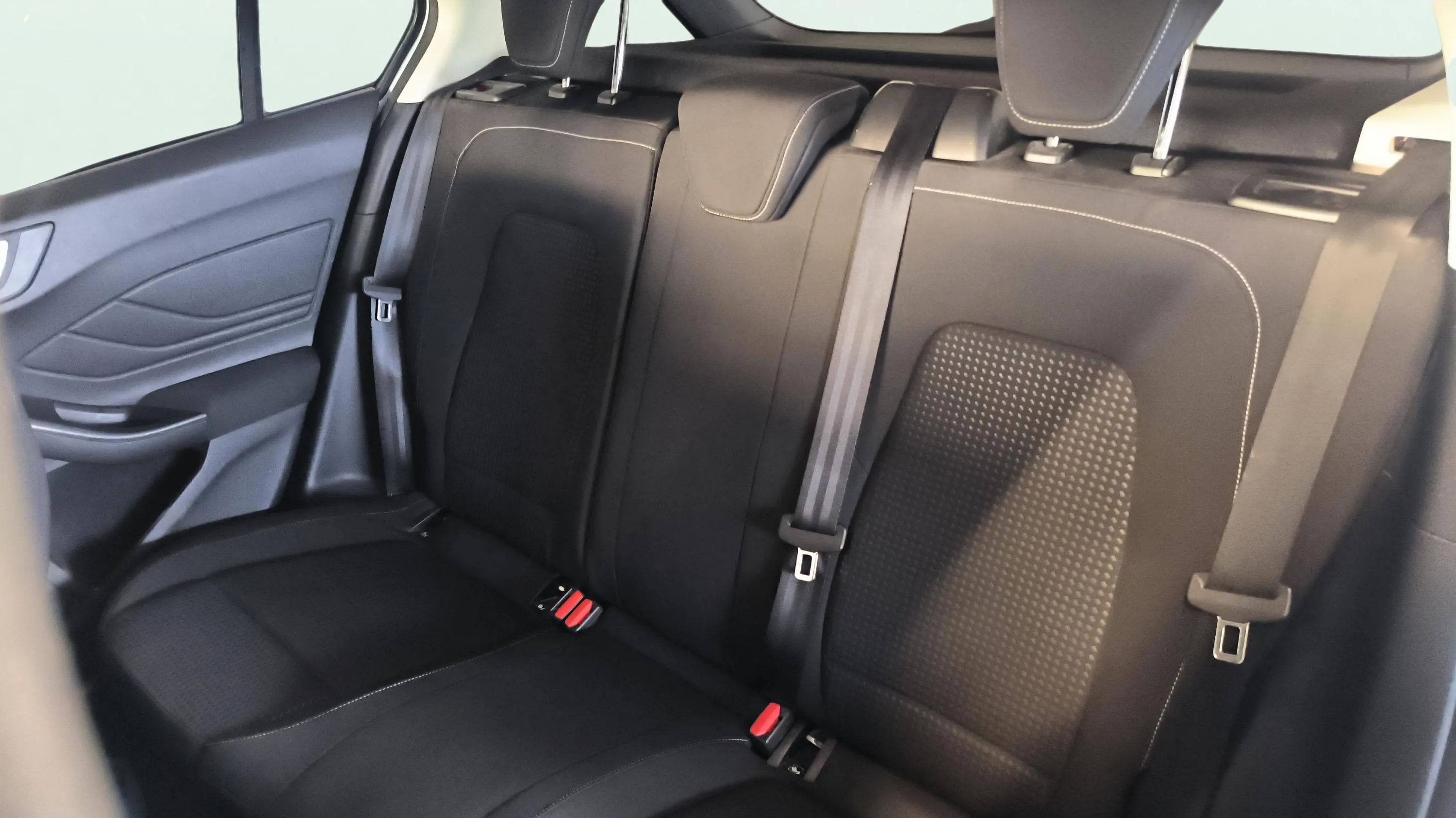 Ford Focus 1.0 EcoBoost Trend Edition - foto 17