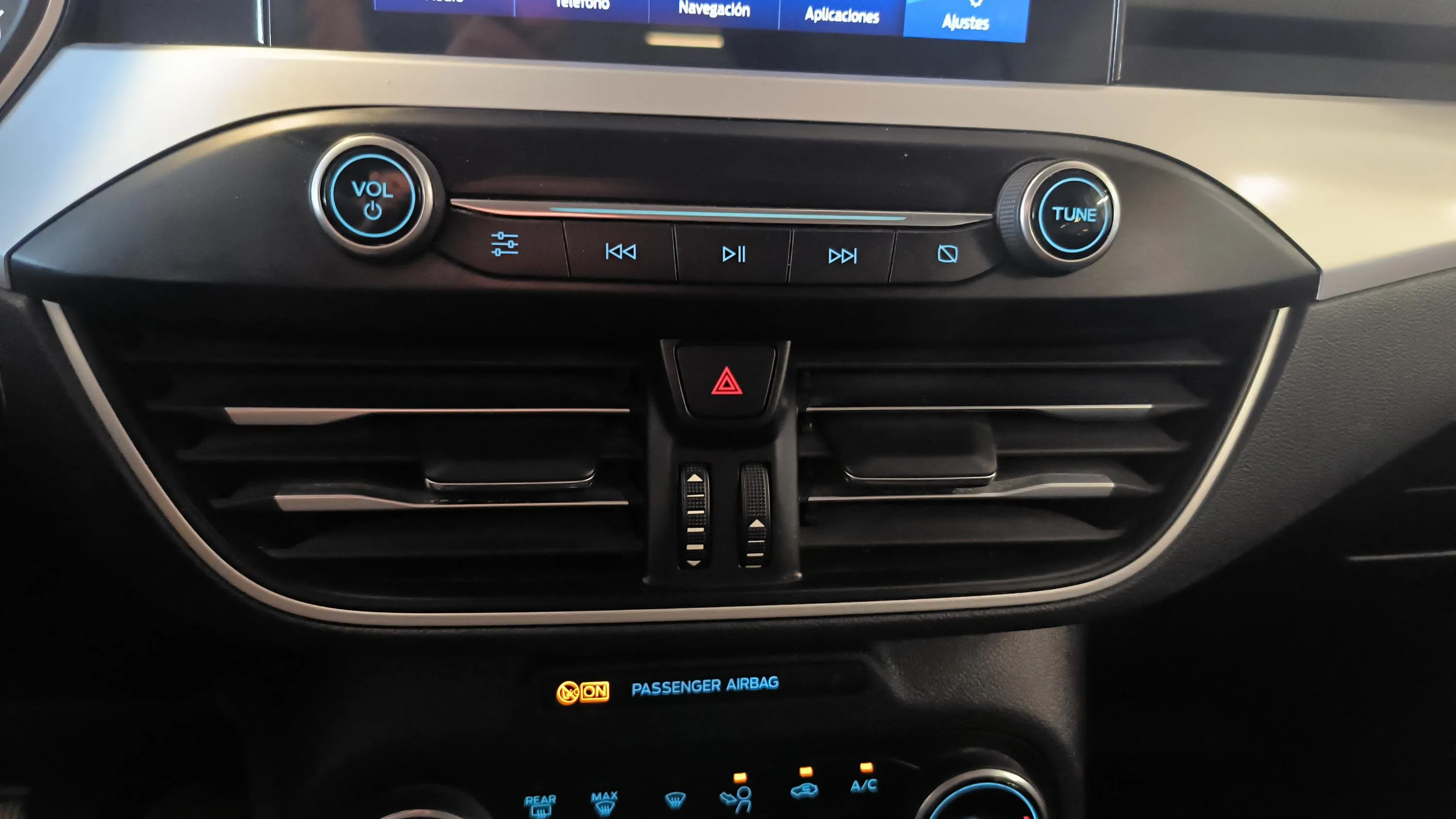 Ford Focus 1.0 EcoBoost Trend Edition - foto 21
