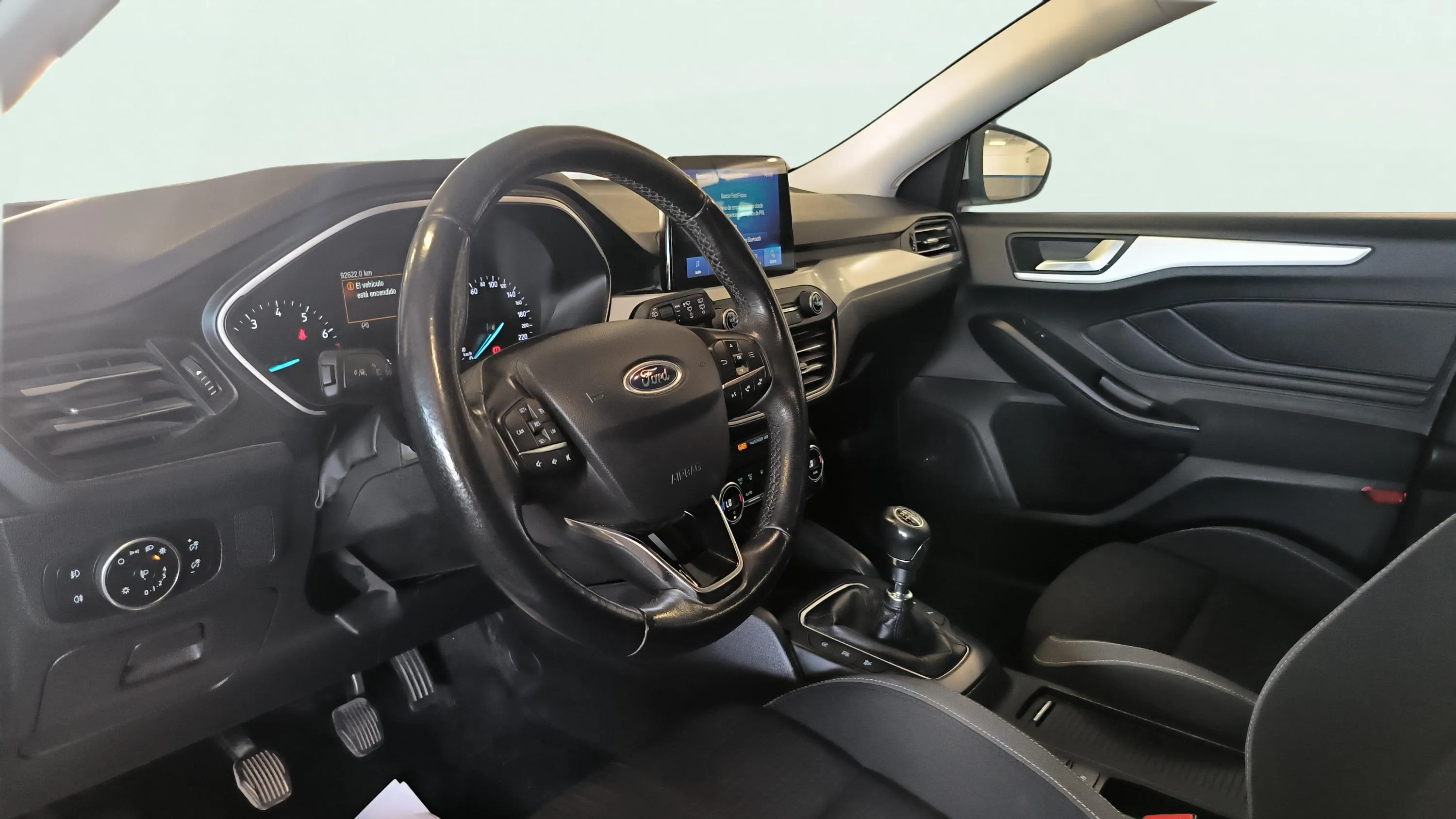 Ford Focus 1.0 EcoBoost Trend Edition - foto 18