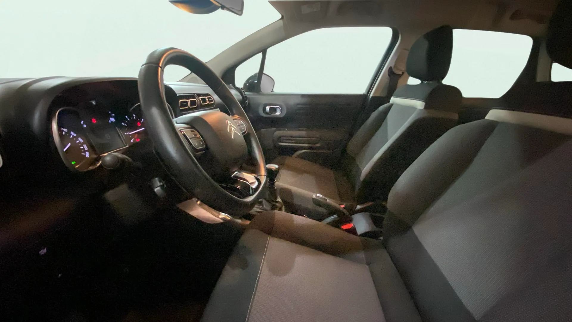 Citroën C3 Aircross PureTech Plus - foto 13