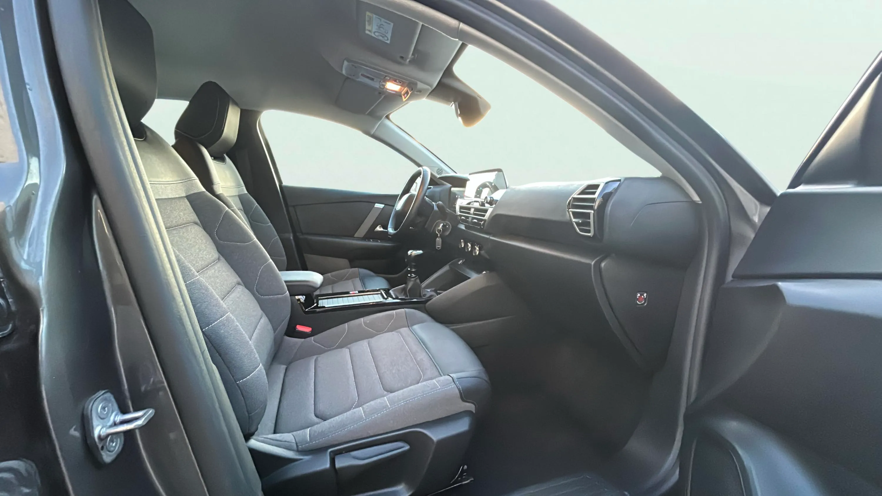 Citroën C4 PureTech 130 Plus - foto 13