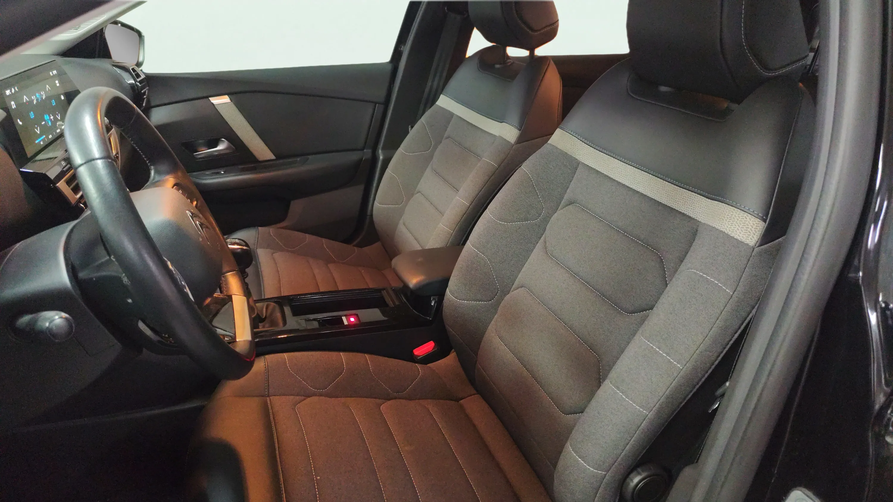 Citroën C4 PureTech 130 Plus - foto 24
