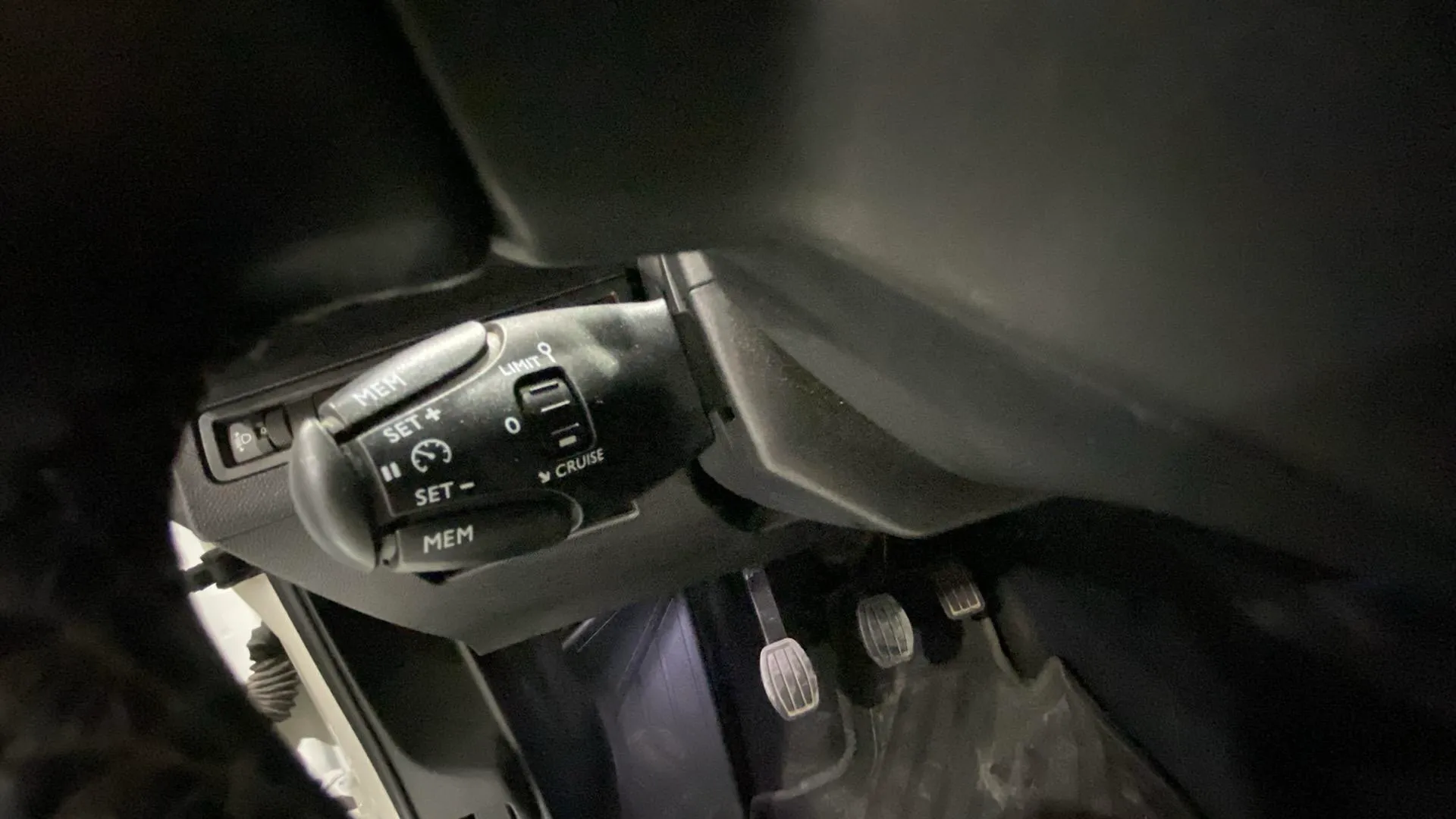 Peugeot 3008 1.5L BlueHDi Allure - foto 19