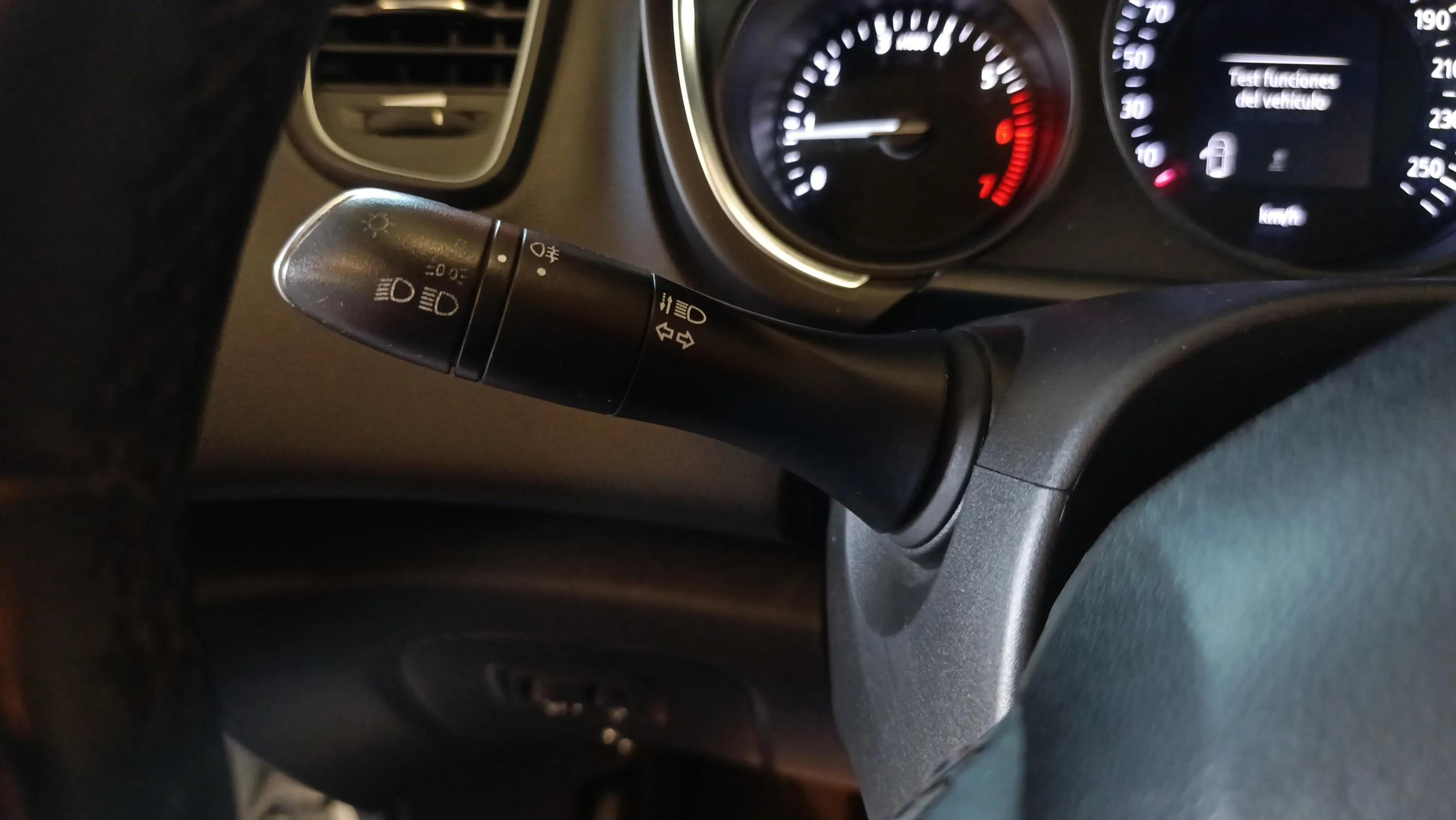 Renault Scénic Life TCe GPF - foto 12