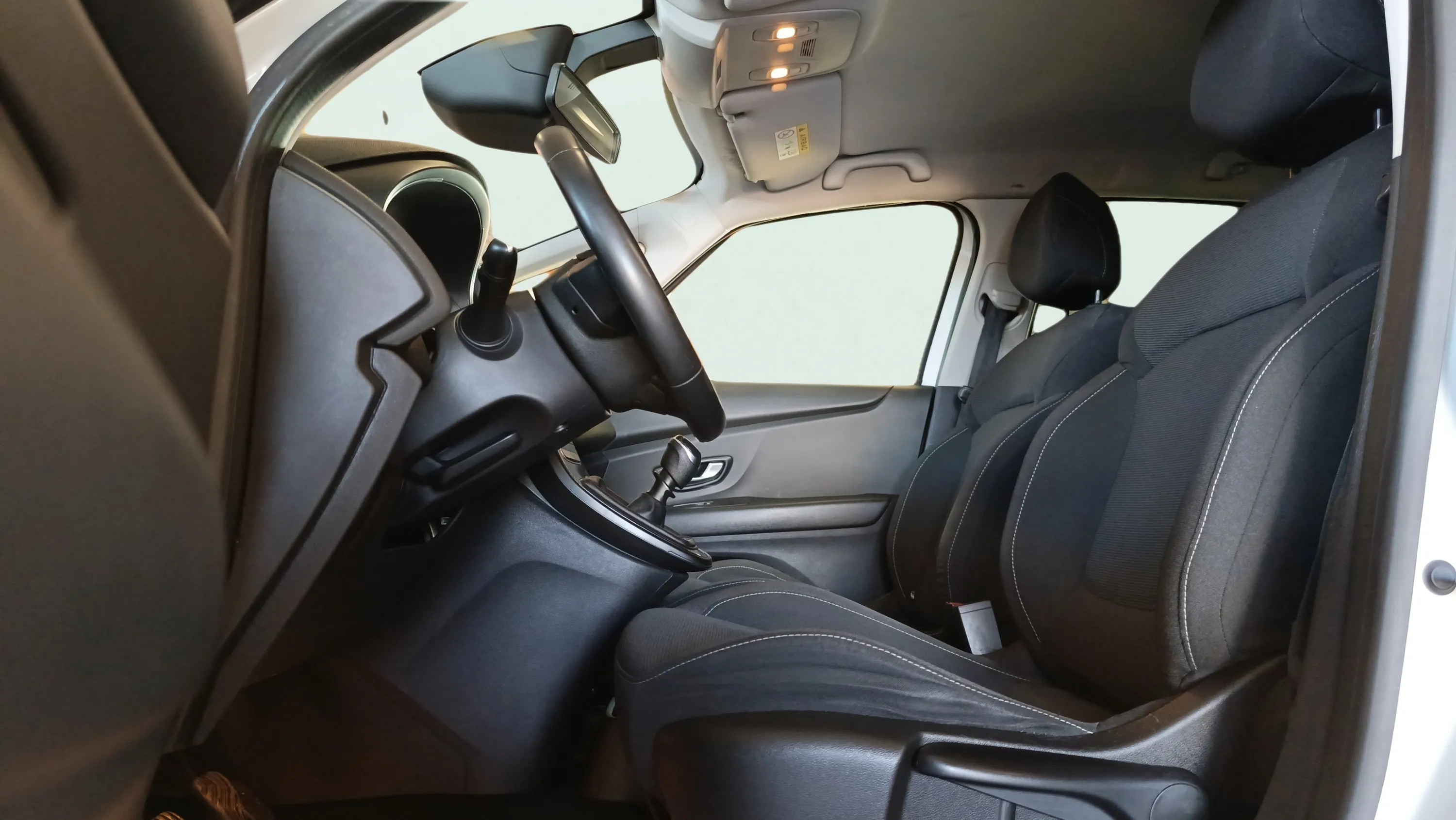 Renault Scénic Life TCe GPF - foto 25