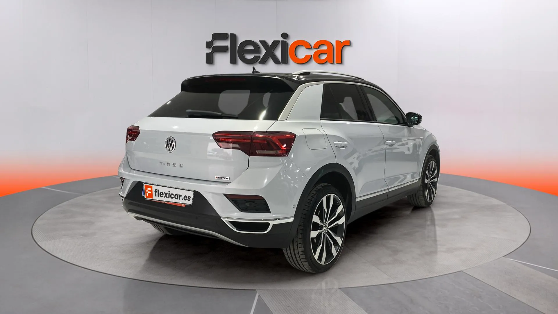Volkswagen T-Roc Sport 2.0 TSI 4 Motion DSG - foto 6