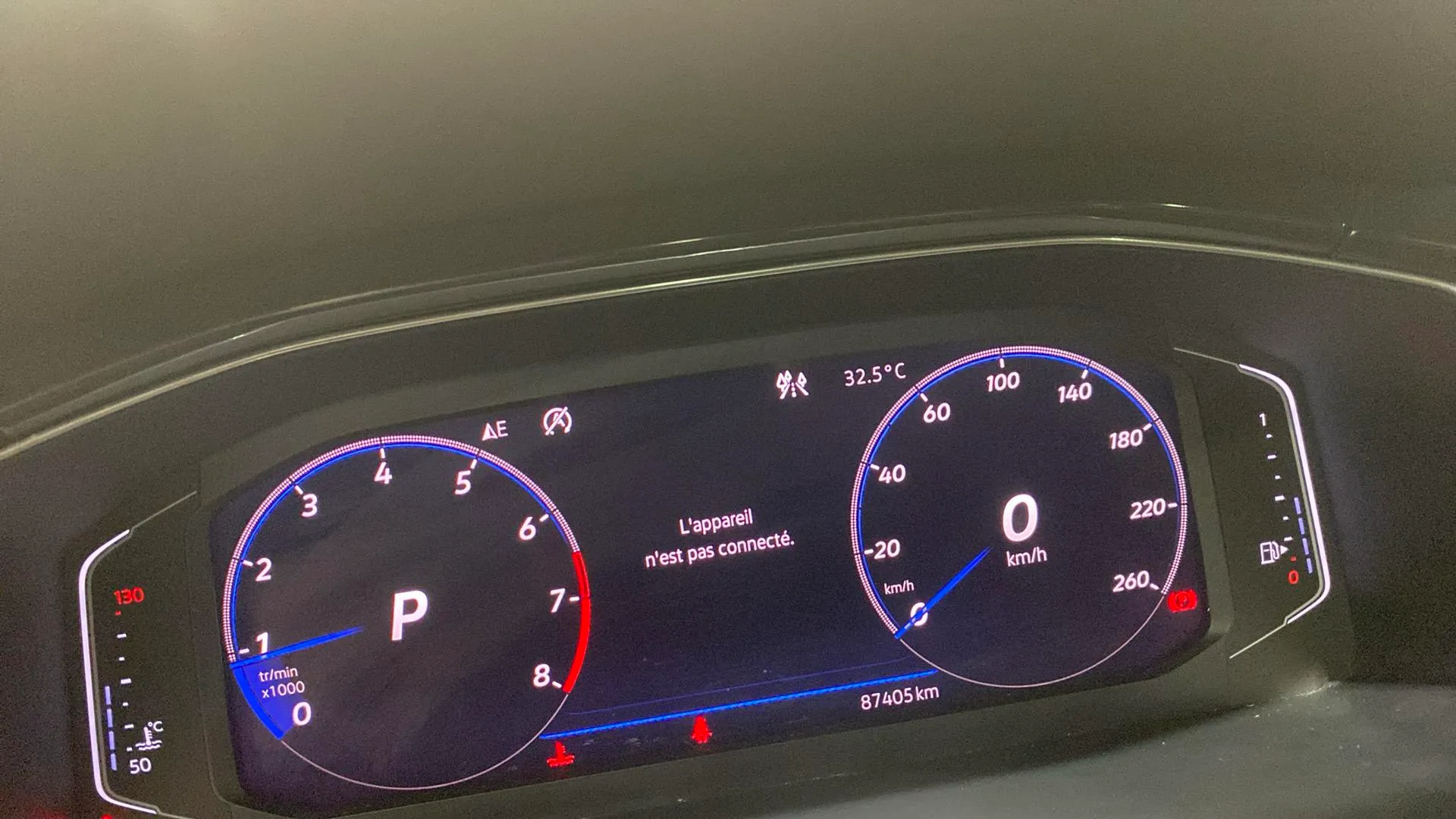 Volkswagen T-Roc Sport 2.0 TSI 4 Motion DSG - foto 12