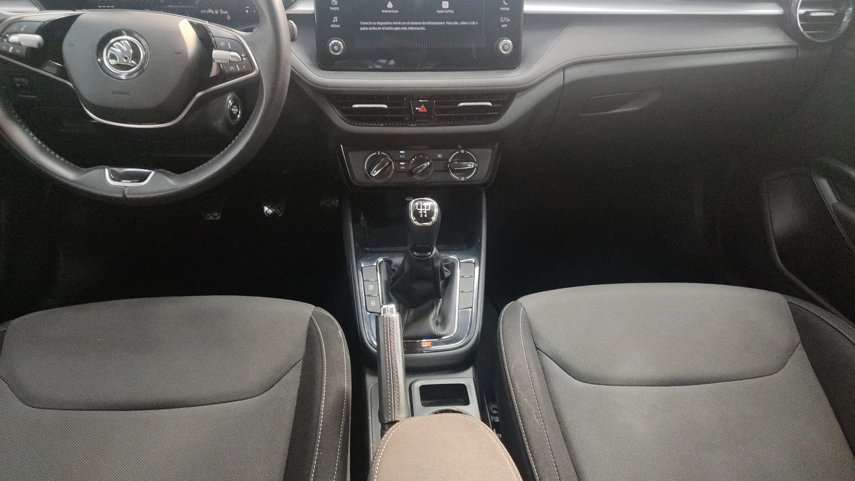 Škoda Fabia 1.0 MPI Selection - foto 11