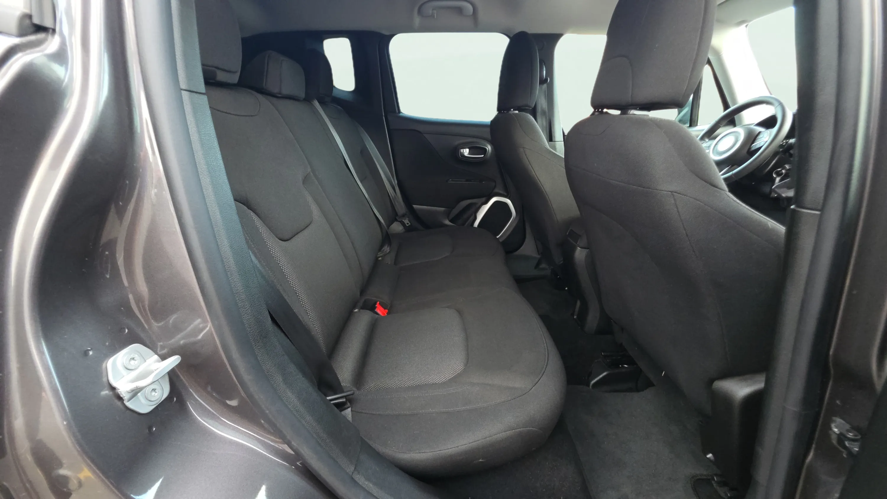Jeep Renegade 1.6 E-Torq Sport FWD E6 - foto 15