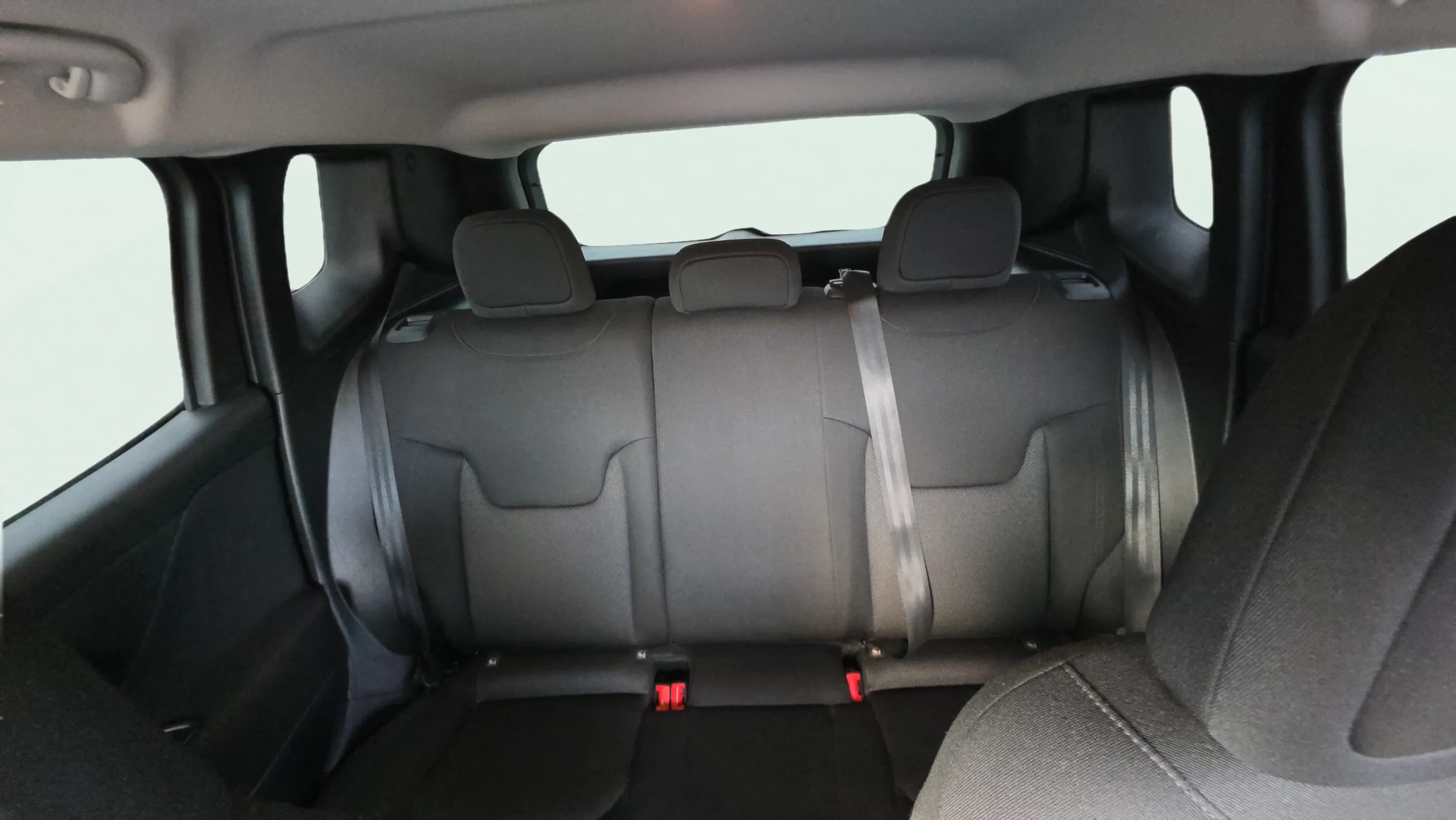 Jeep Renegade 1.6 E-Torq Sport FWD E6 - foto 16