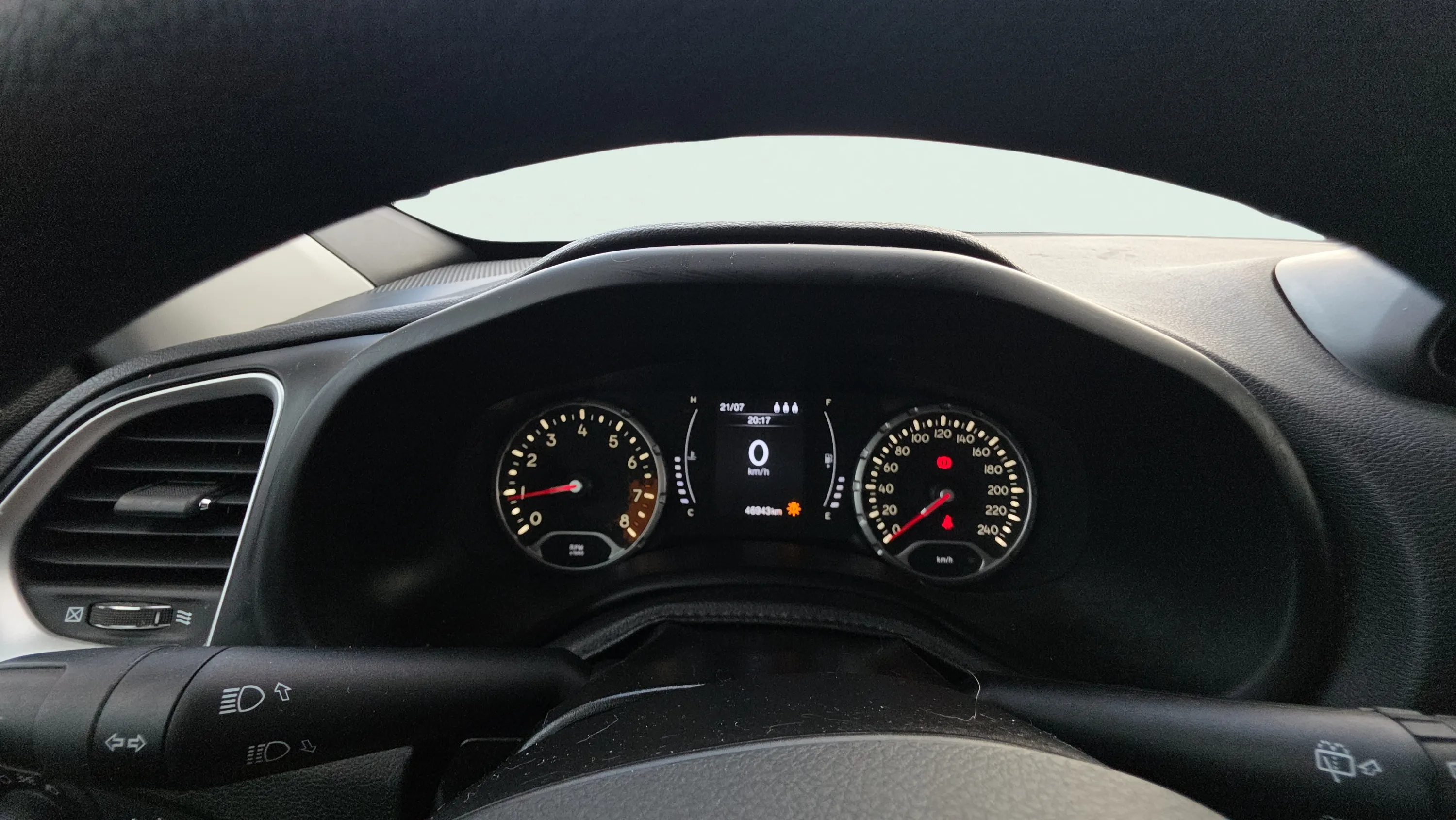 Jeep Renegade 1.6 E-Torq Sport FWD E6 - foto 13