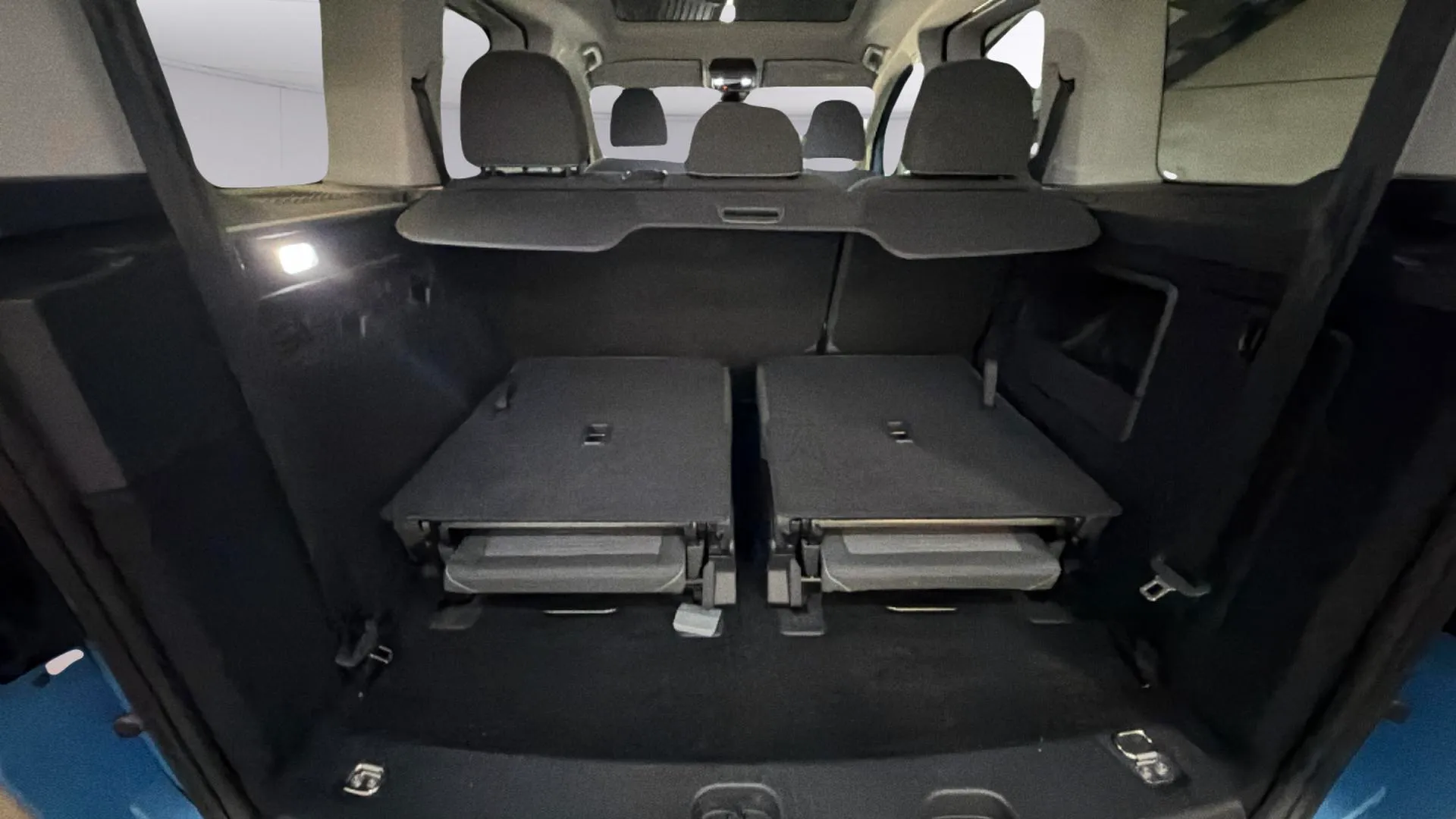 Ford Tourneo Connect 2.0 EcoBlue Active - foto 20
