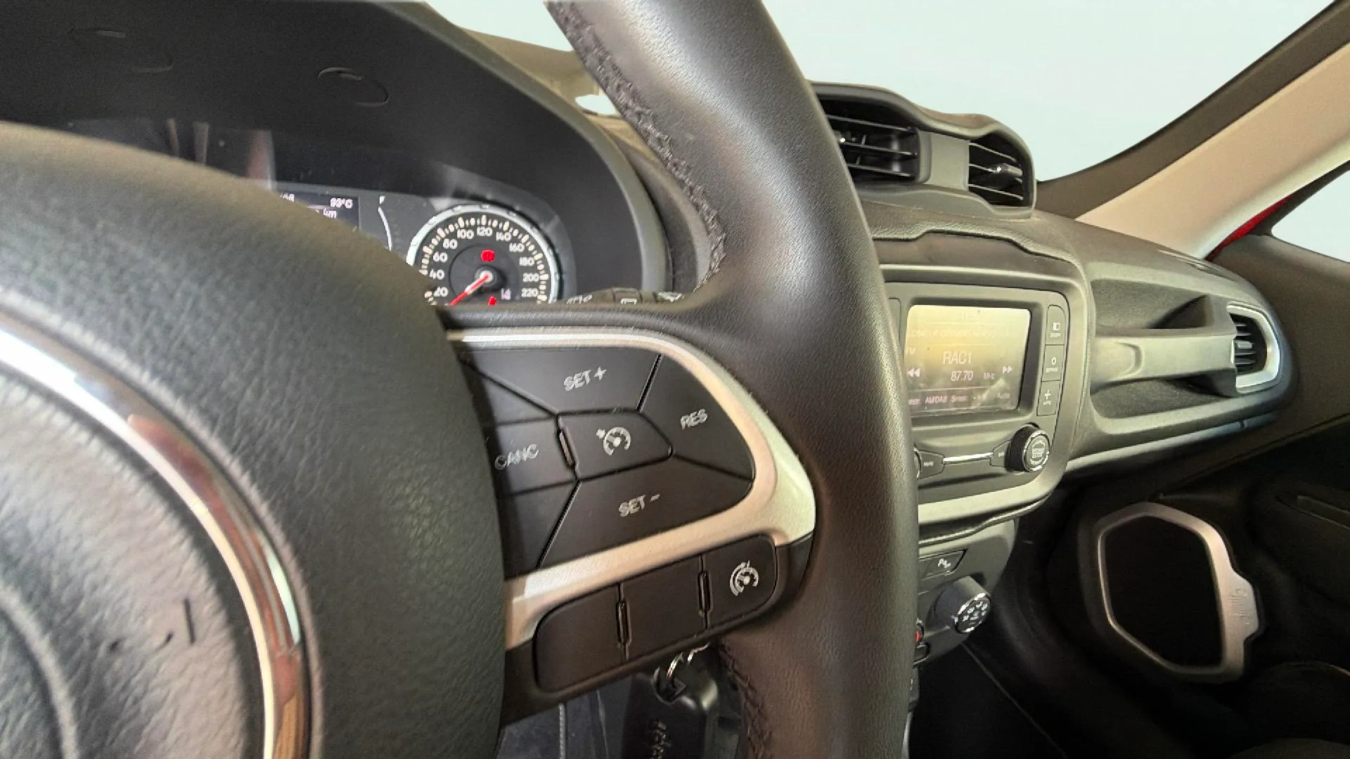 Jeep Renegade 1.0G Longitude 4x2 - foto 17