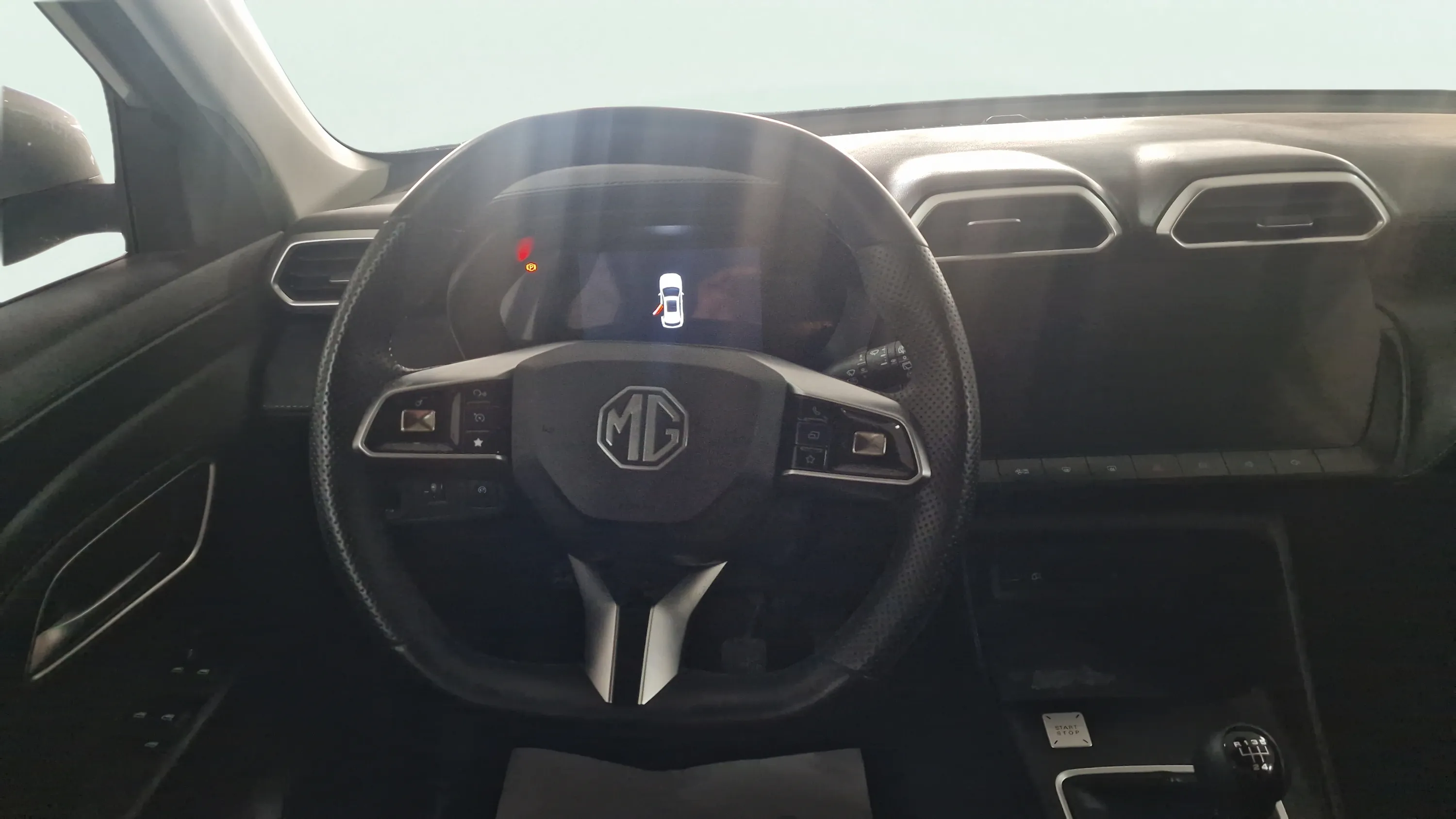 MG ZS 1.5 Standard - foto 14
