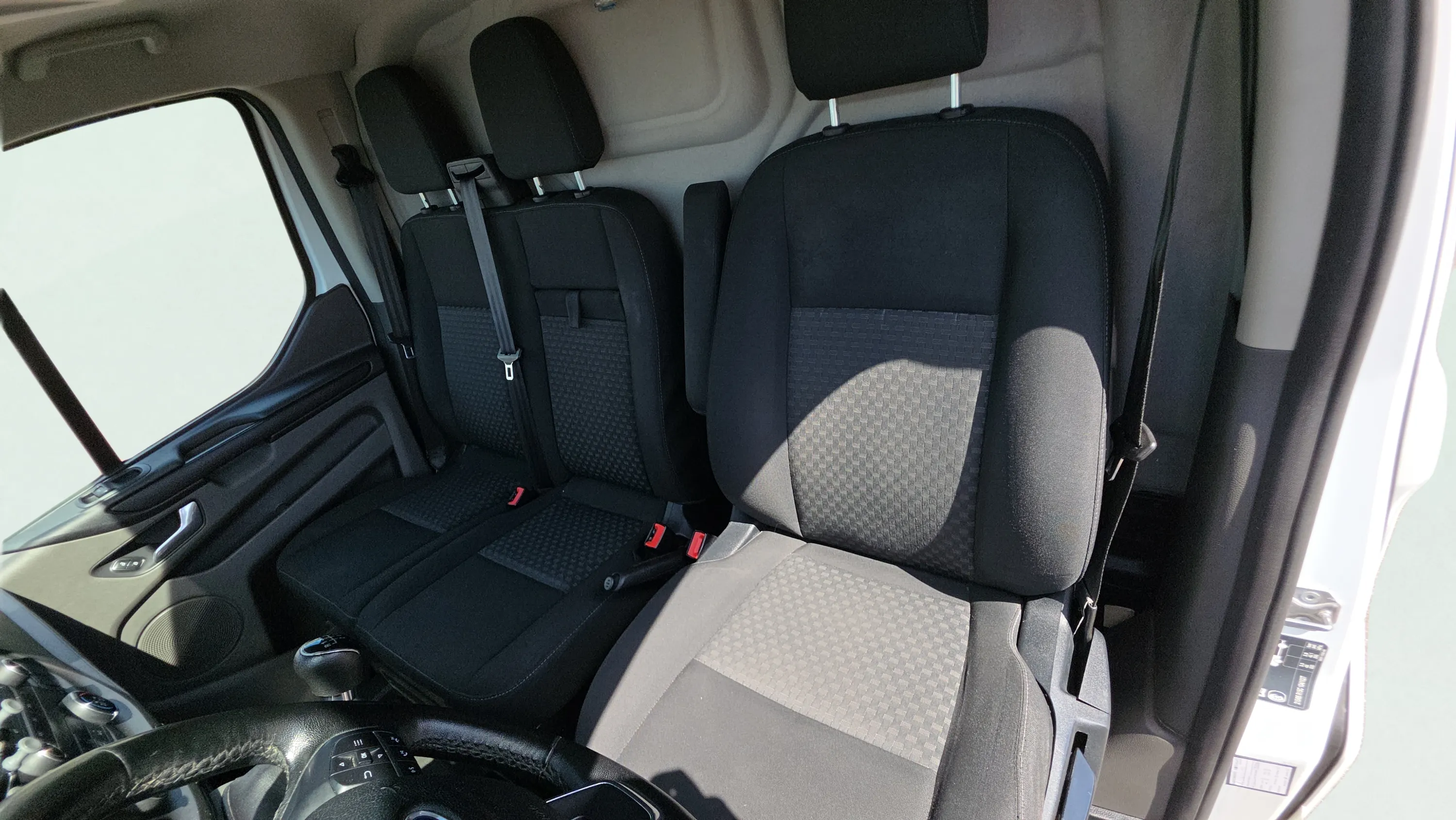 Ford Transit Custom Van 2.0 TDCi 280 L1 Limited - foto 18
