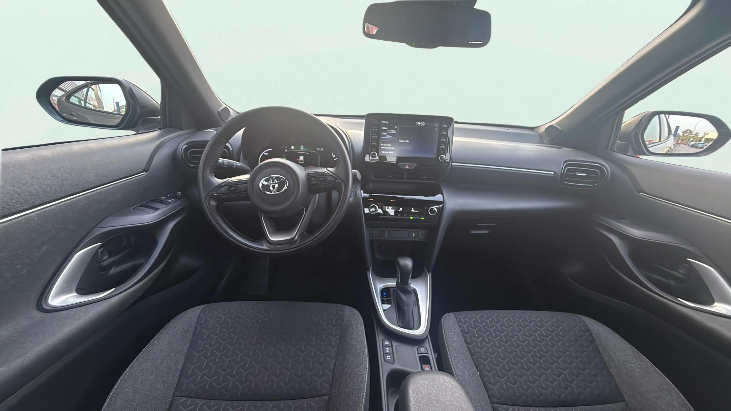 Toyota Yaris Cross 1.5 120H Active Tech - foto 19