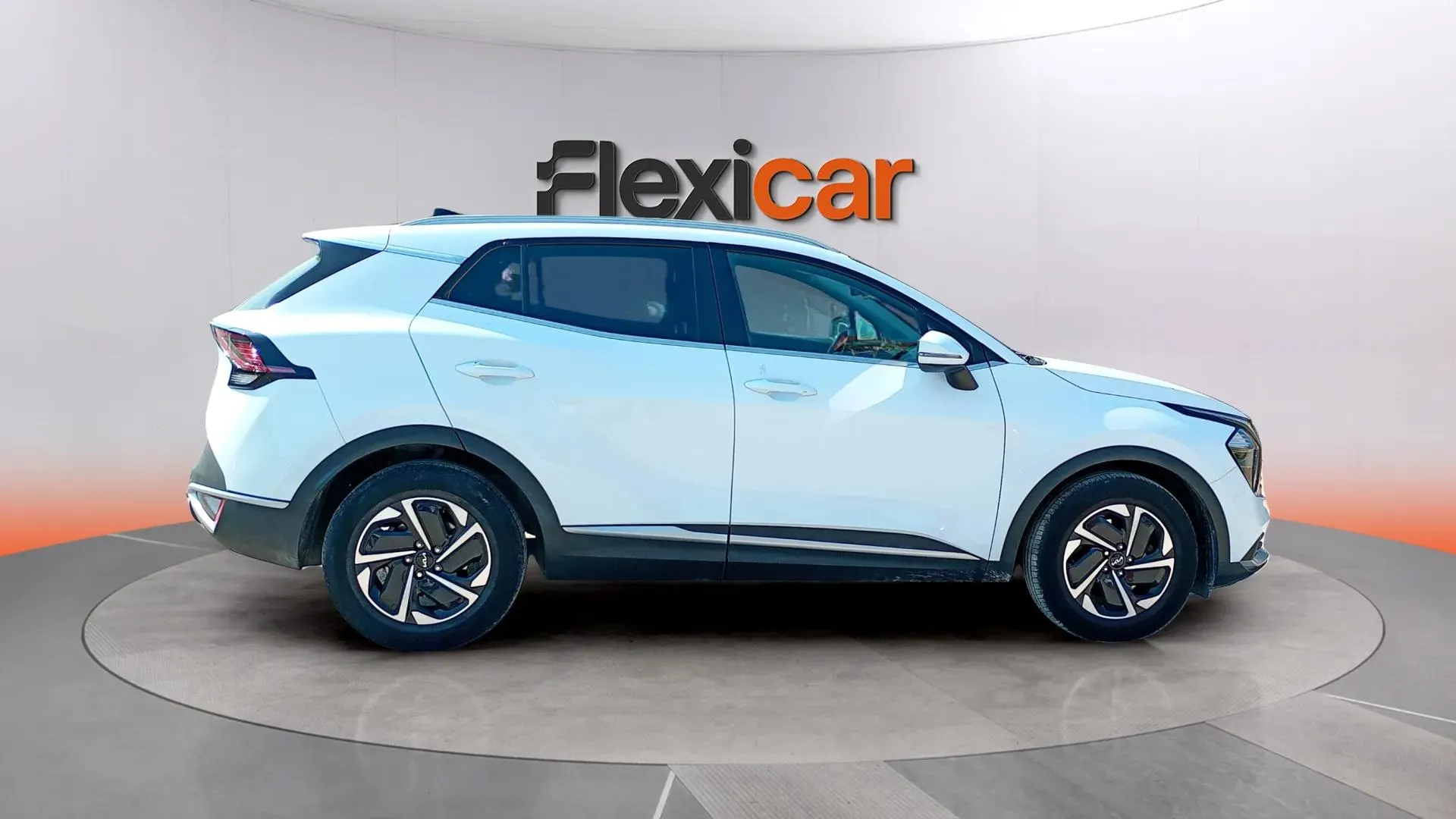 Kia Sportage 1.6 T-GDi Concept 4x2 - foto 2