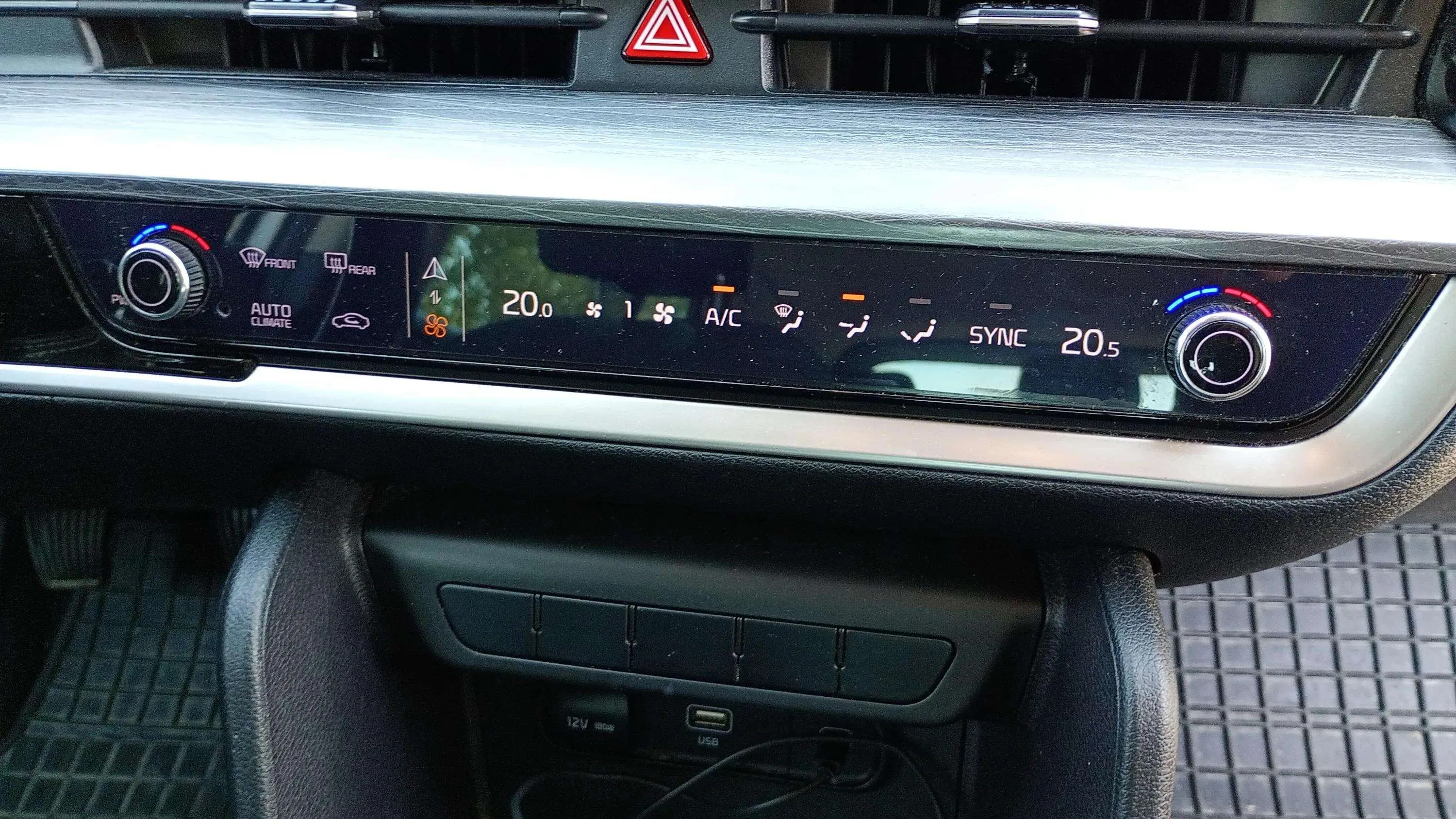 Kia Sportage 1.6 T-GDi Concept 4x2 - foto 17