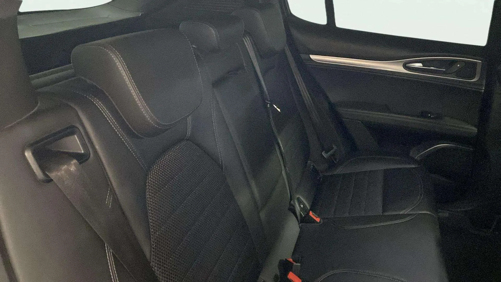 Alfa Romeo Stelvio 2.0 Gasolina Sprint Q4 - foto 23