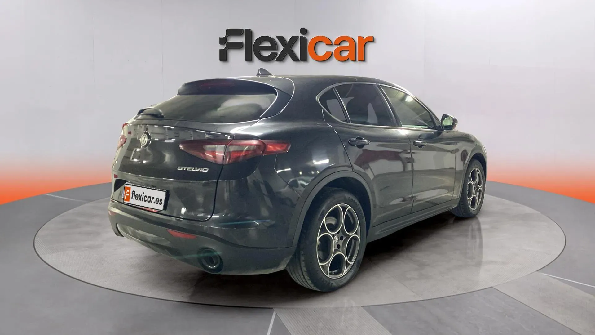 Alfa Romeo Stelvio 2.0 Gasolina Sprint Q4 - foto 7