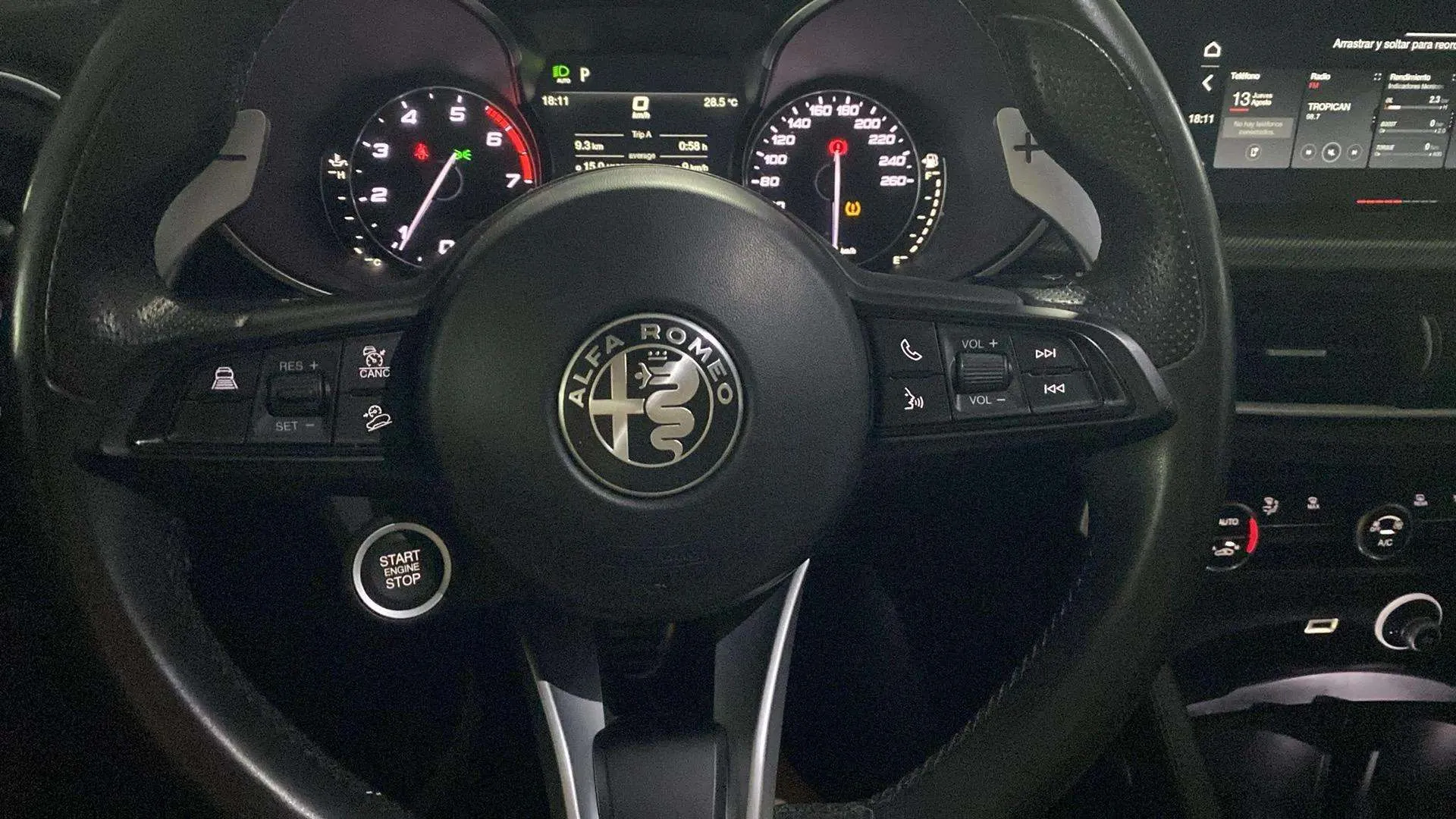Alfa Romeo Stelvio 2.0 Gasolina Sprint Q4 - foto 10