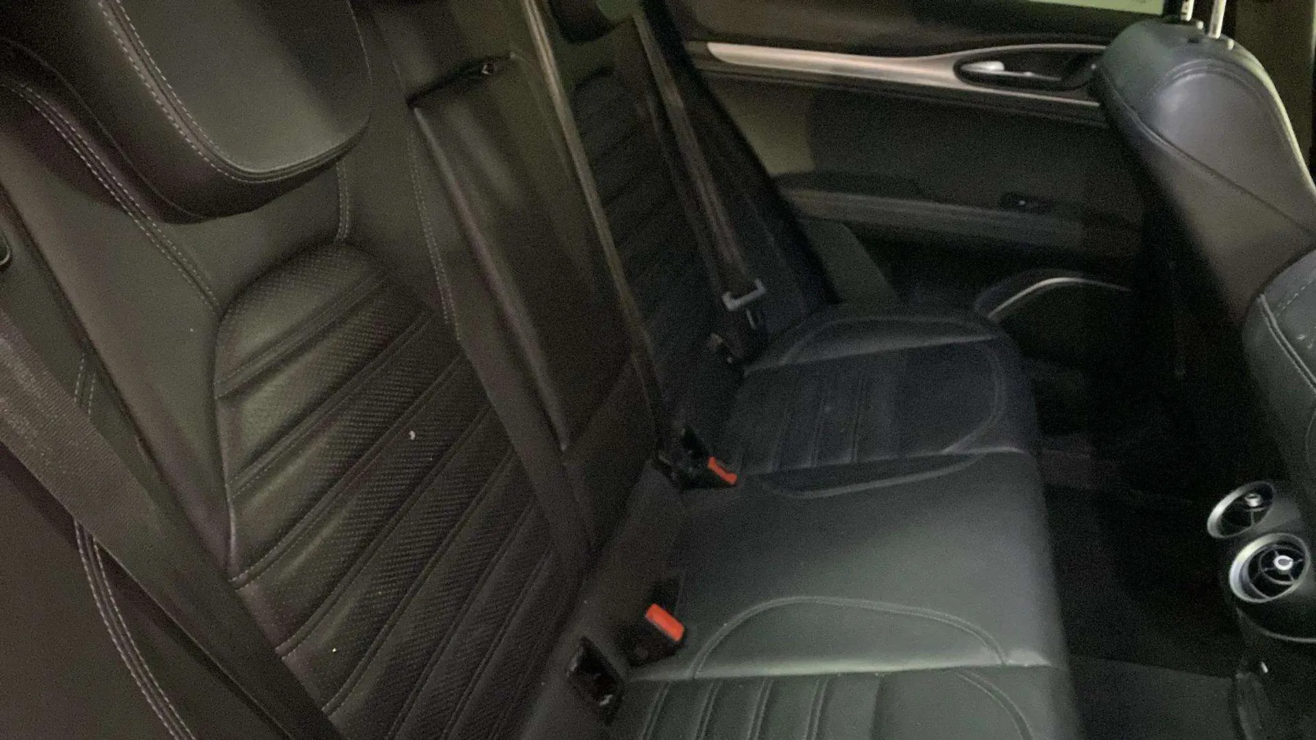 Alfa Romeo Stelvio 2.2 Diesel Sprint AWD - foto 24