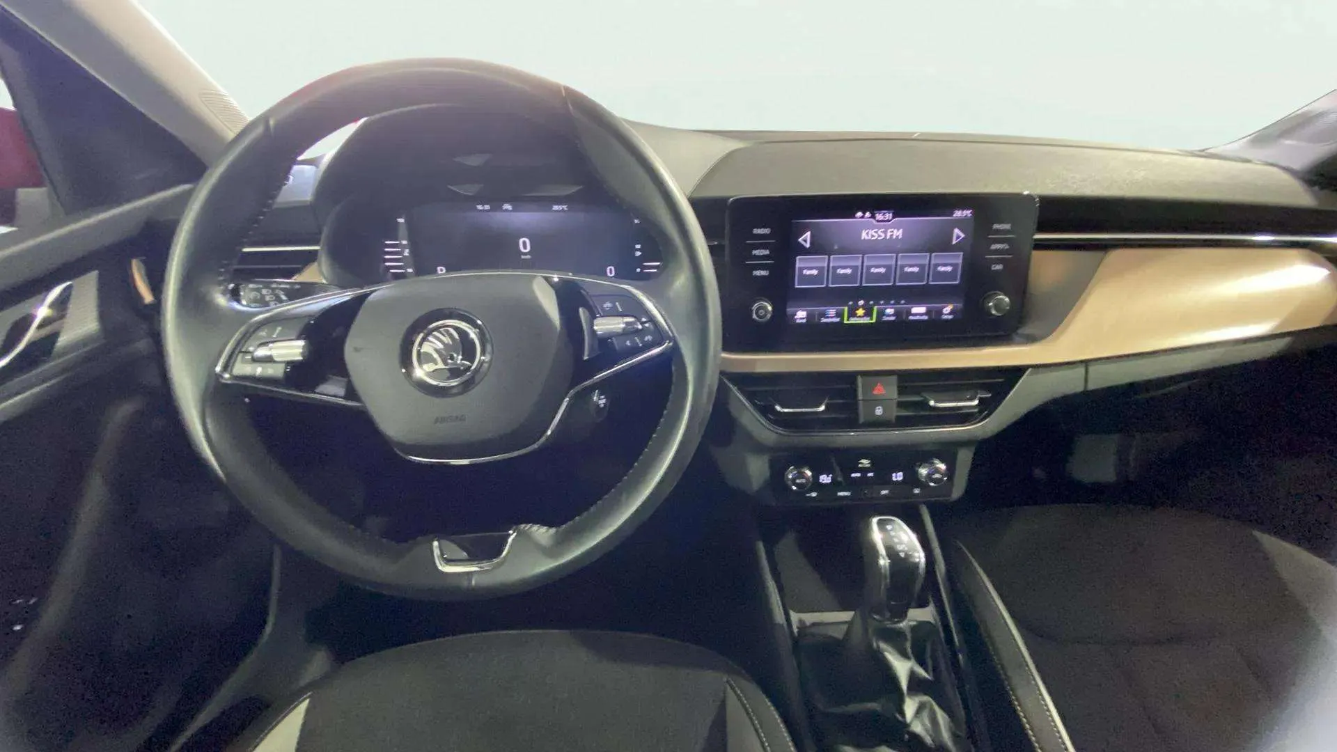 Škoda Scala 1.0 TSI DSG Ambition - foto 10