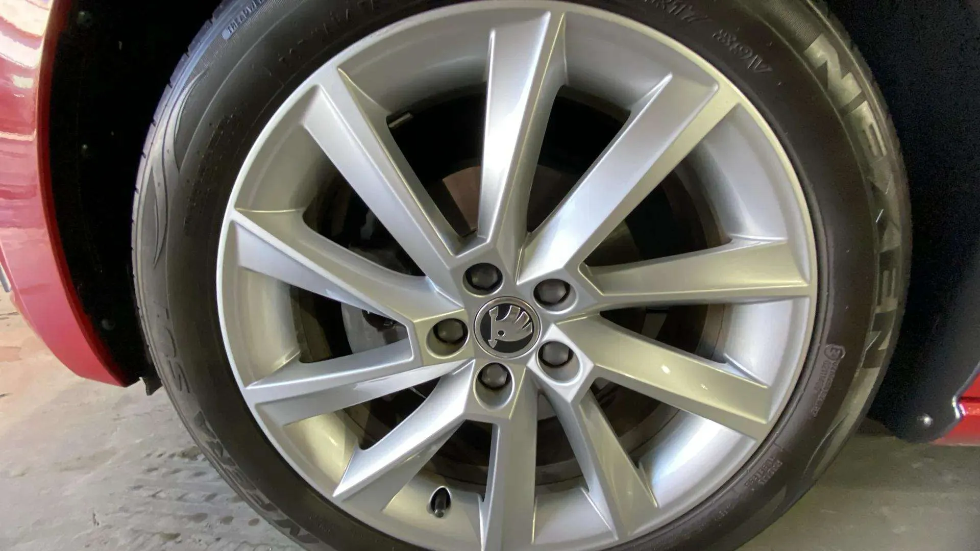 Škoda Scala 1.0 TSI DSG Ambition - foto 23