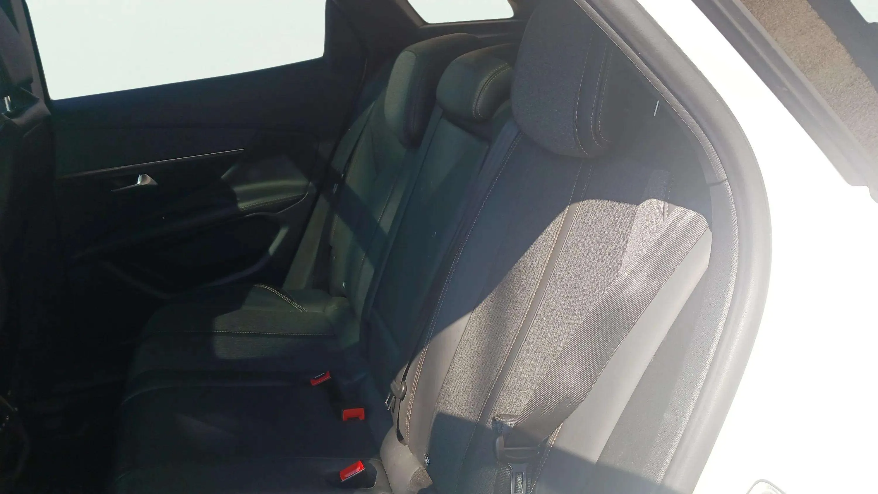 Peugeot 3008 1.6BLUEHDI Active - foto 11