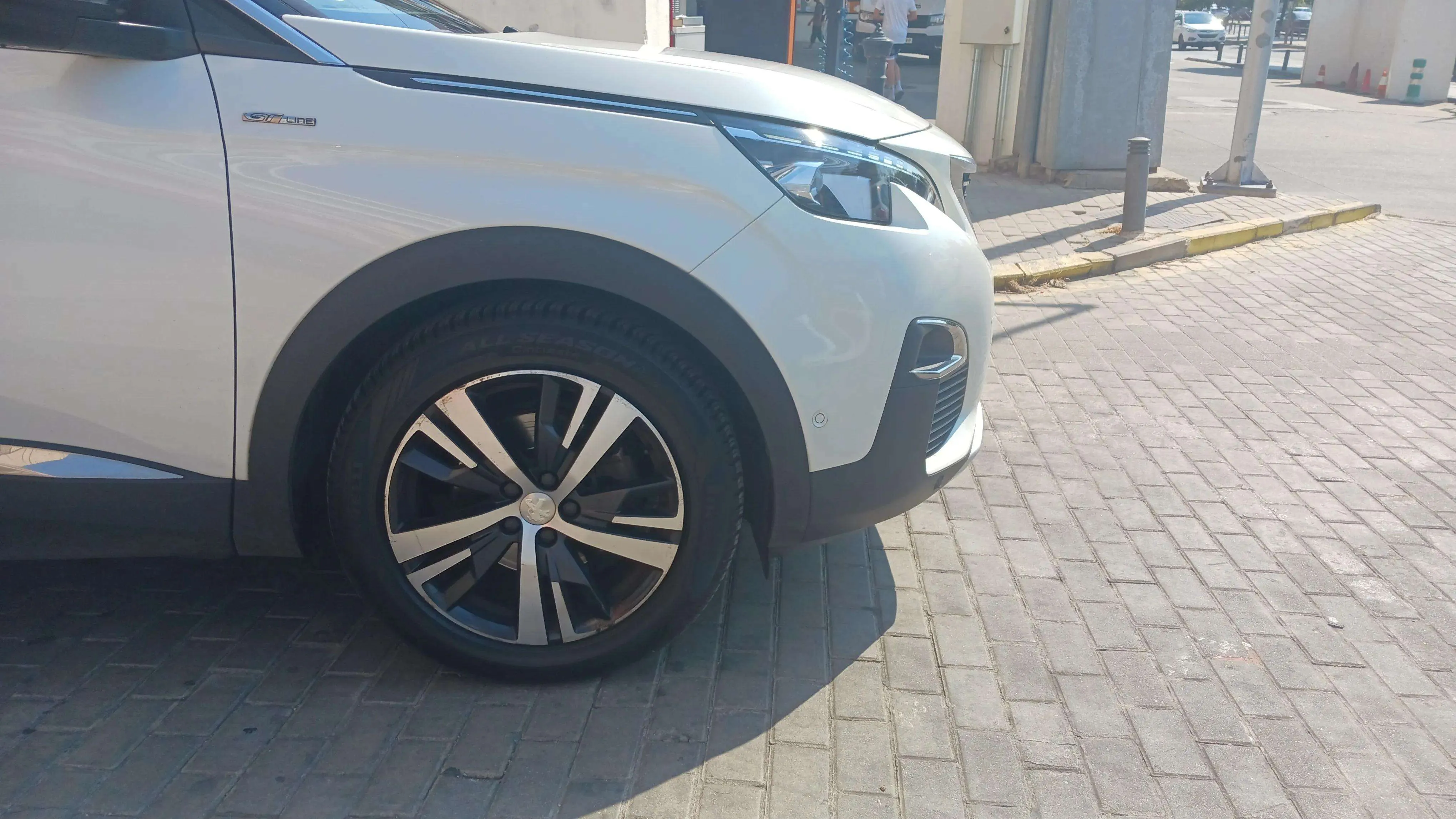 Peugeot 3008 1.6BLUEHDI Active - foto 4