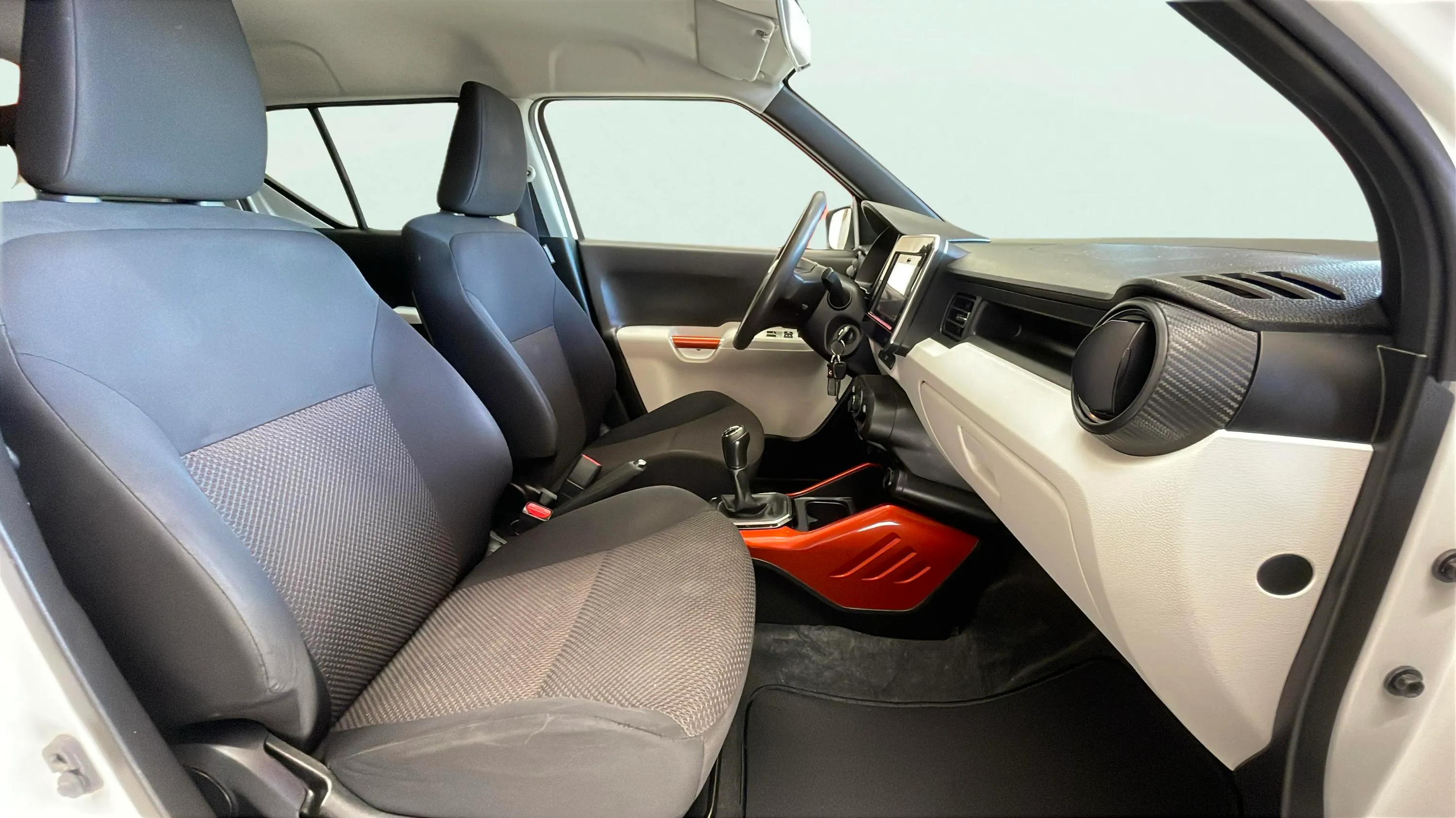 Suzuki Ignis 1.2 GLE - foto 18