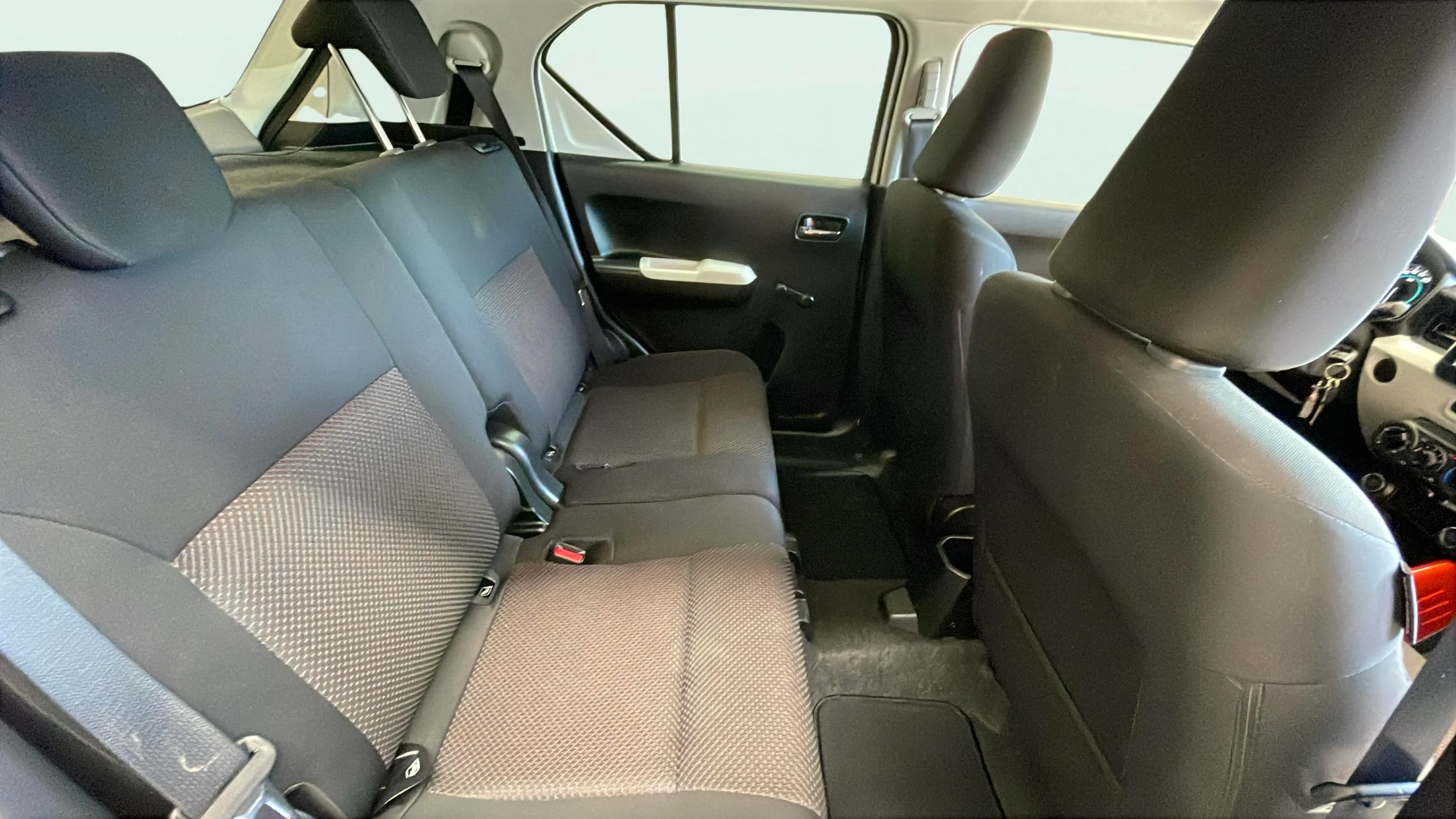 Suzuki Ignis 1.2 GLE - foto 19