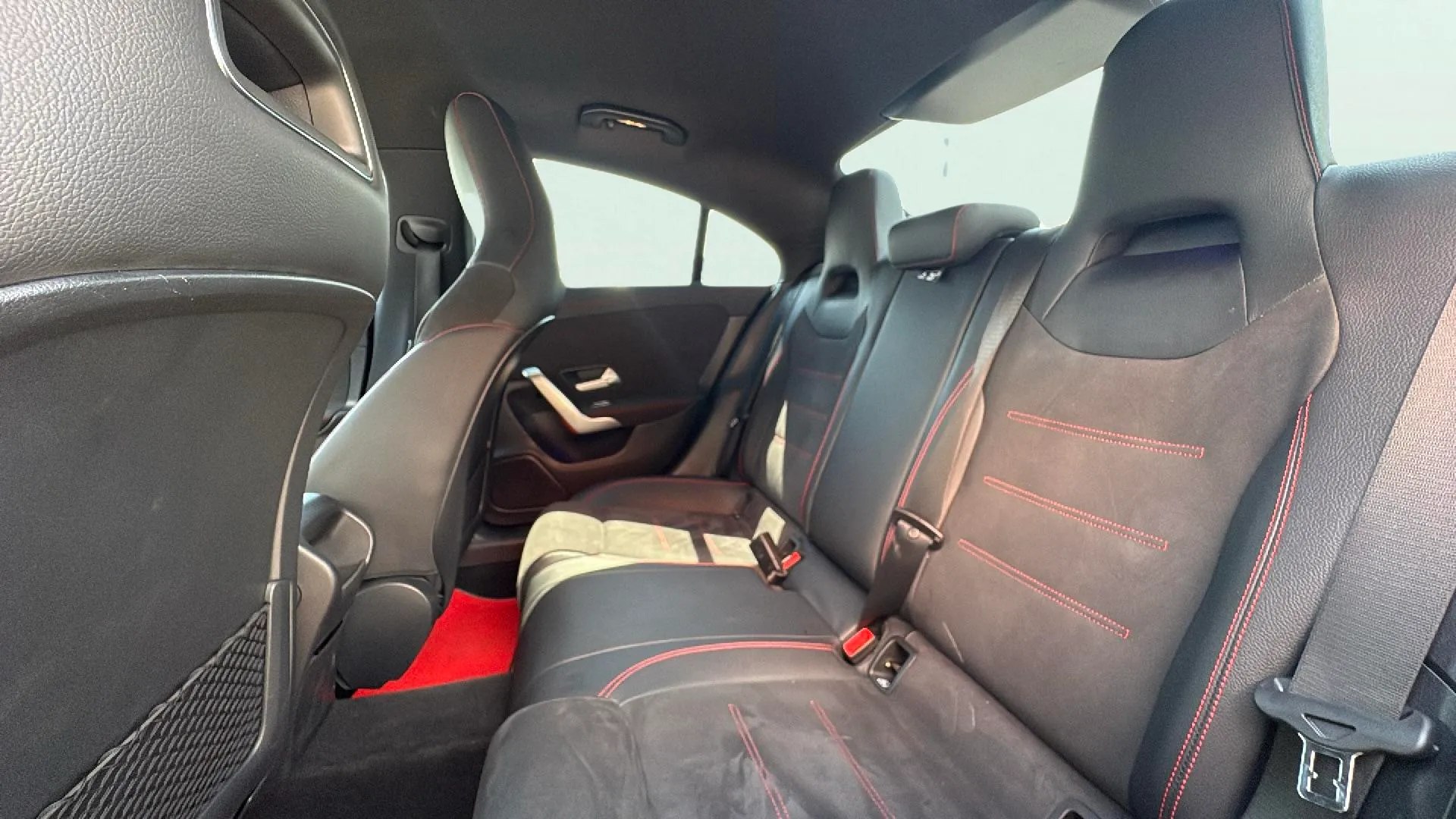 Mercedes-Benz CLA 200 D DCT - foto 18